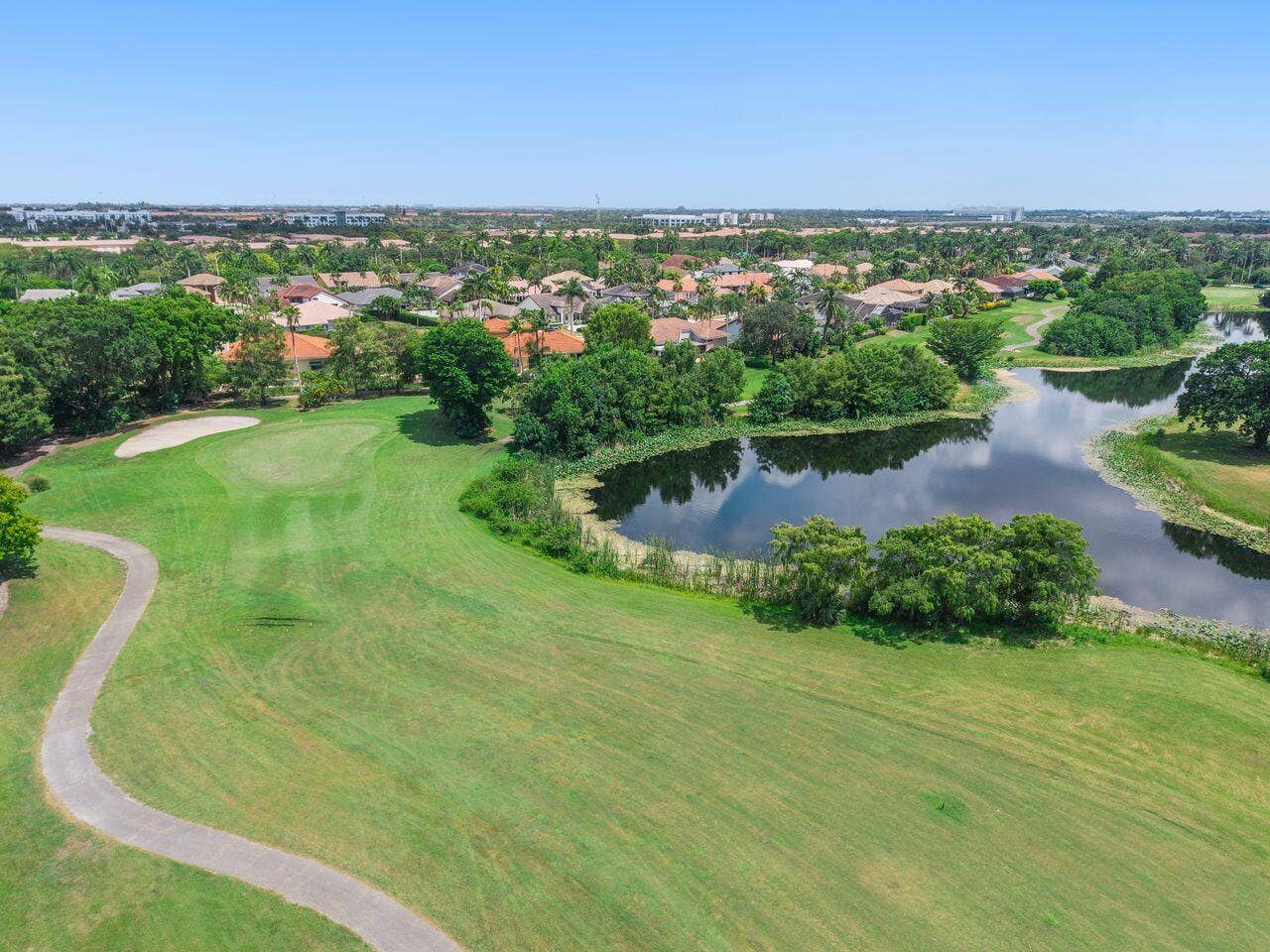 1081 BEL AIRE Drive E, Pembroke Pines, FL 33027 1081_Bel_Aire_Dr_E_v2_005