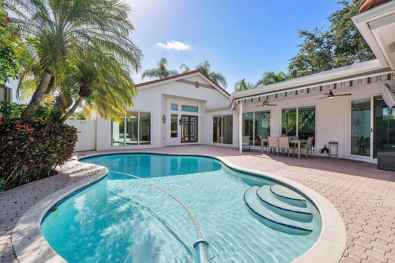 1081 BEL AIRE Drive E, Pembroke Pines, FL 33027 1081_Bel_Aire_Dr_E_024