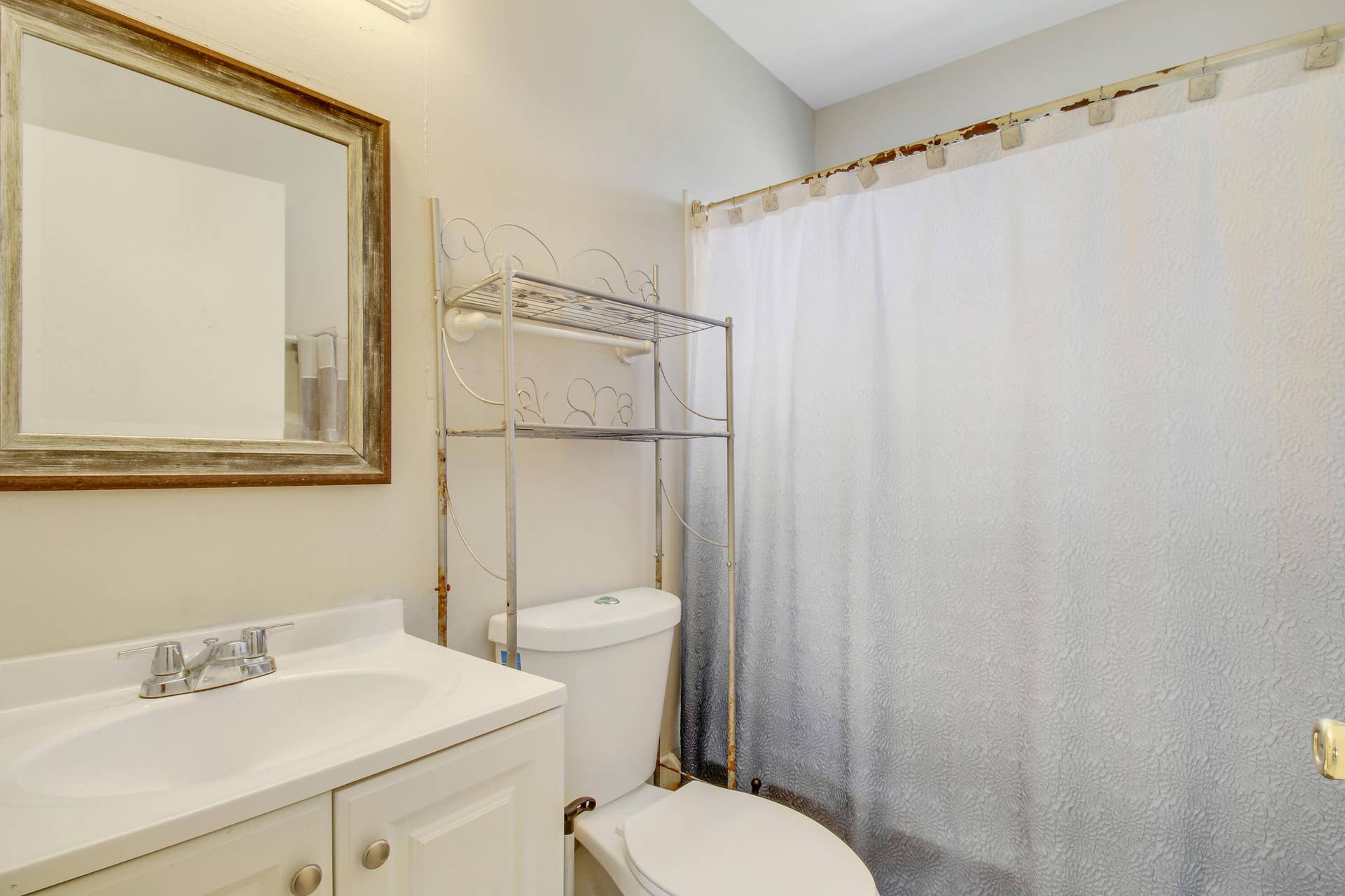 1325 W 32ND Street, Riviera Beach, Riviera Beach, FL 33404 House-16