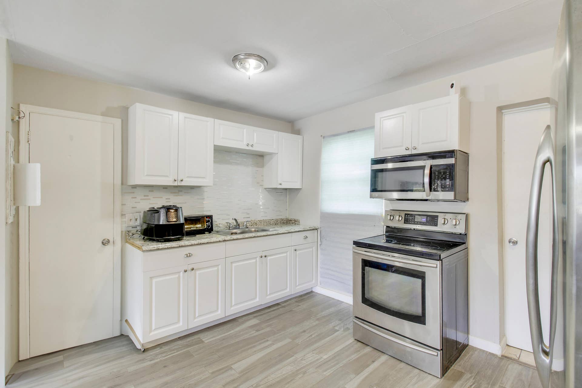 1325 W 32ND Street, Riviera Beach, Riviera Beach, FL 33404 House-6