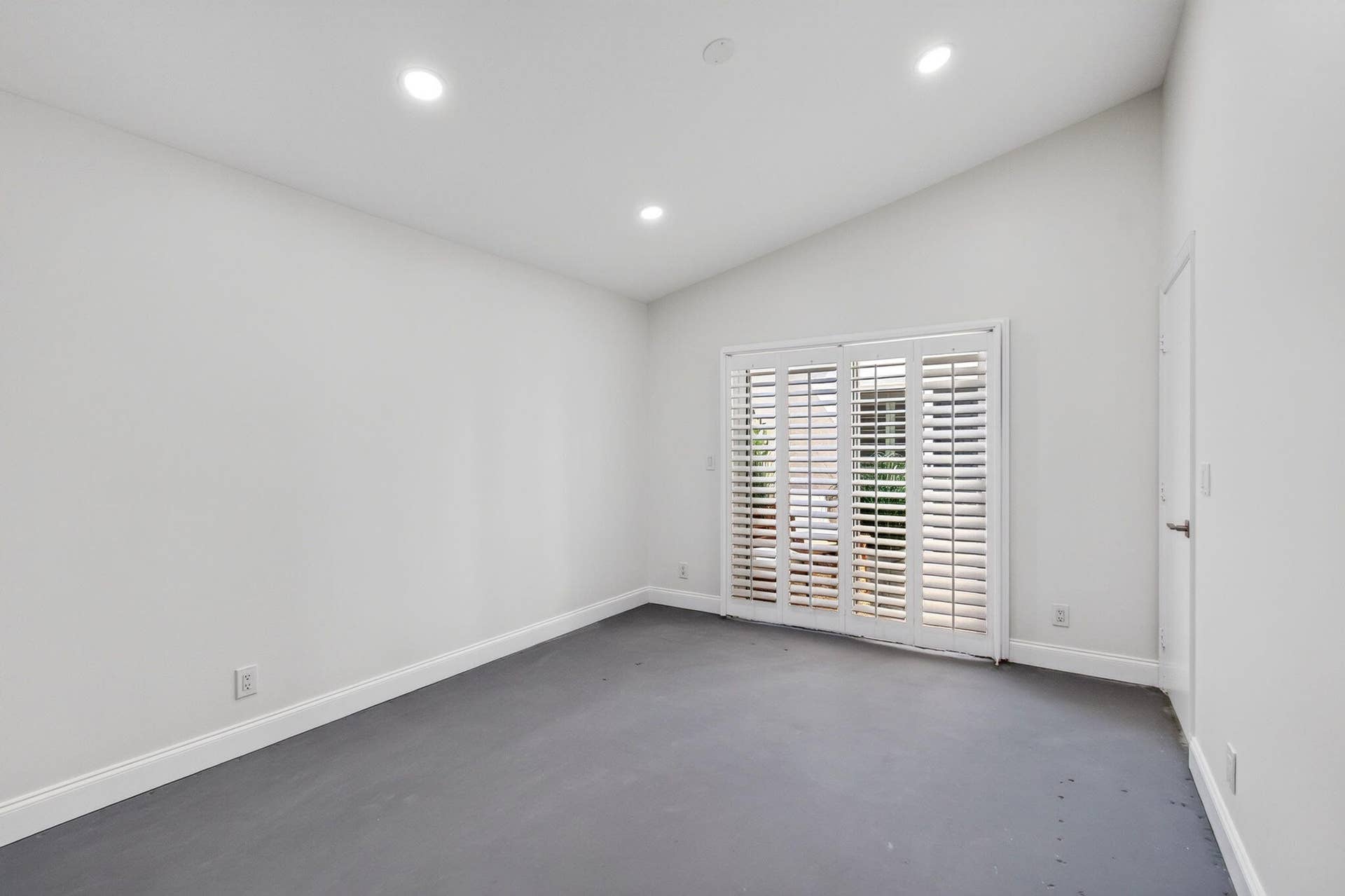 15441 Strathearn Drive, Delray Beach, FL 33446 Overlooking the Atrium