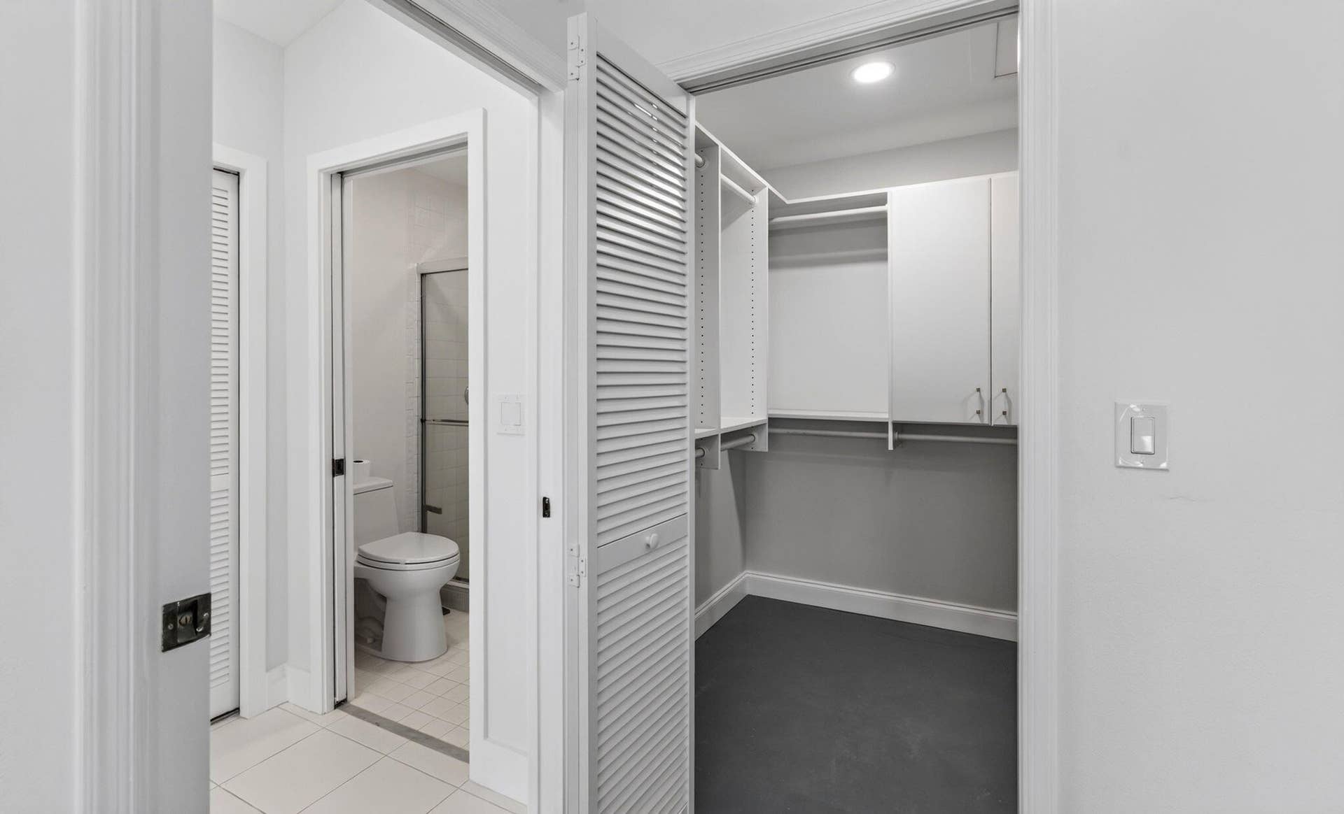 15441 Strathearn Drive, Delray Beach, FL 33446 with Walk-in Closet with Custom Organizers & En Suite Bathroom