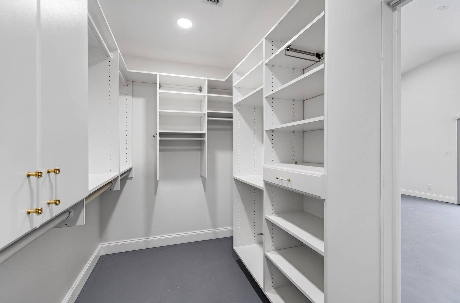 15441 Strathearn Drive, Delray Beach, FL 33446 with Custom Organizers