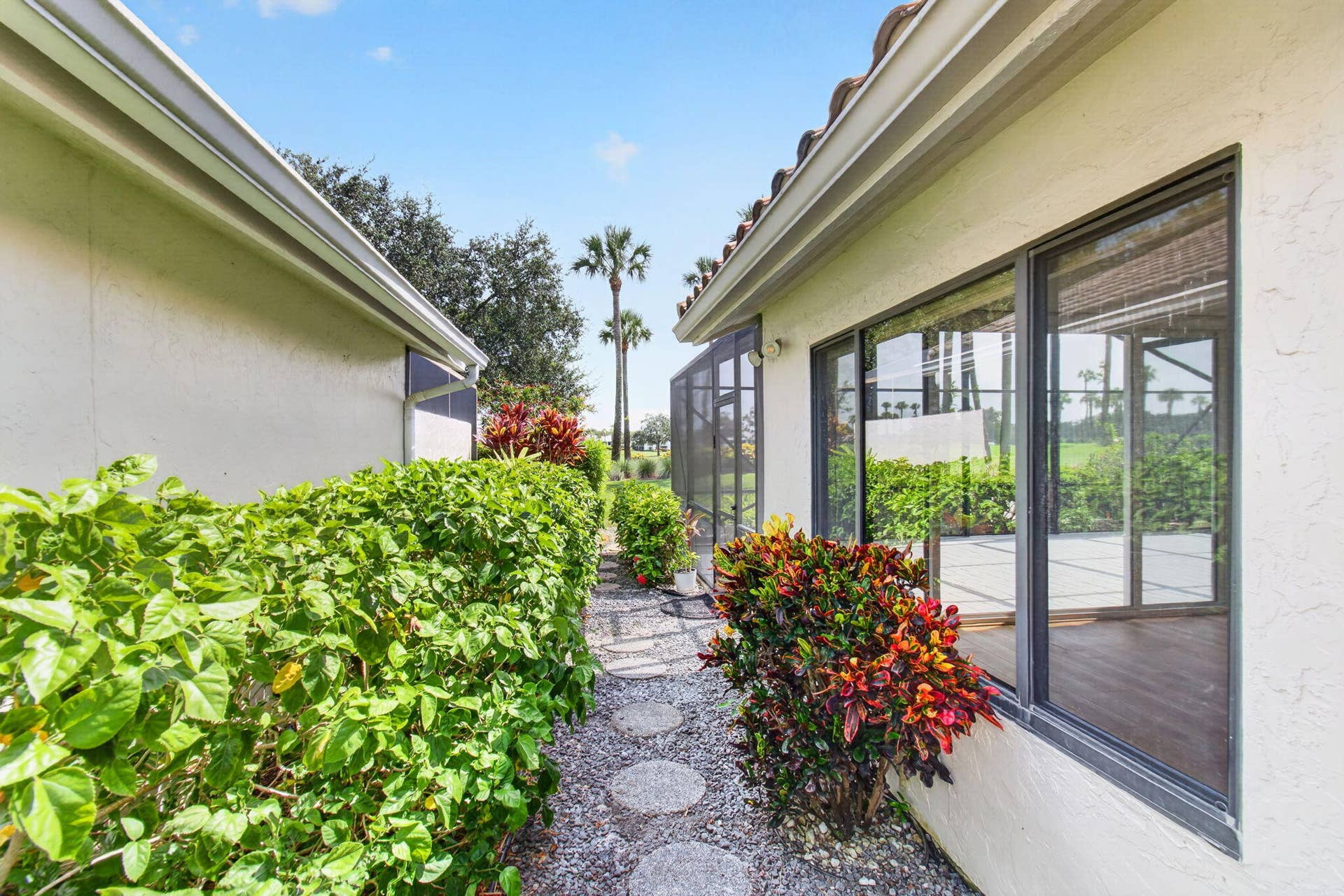 15441 Strathearn Drive, Delray Beach, FL 33446 Path to Back Yard