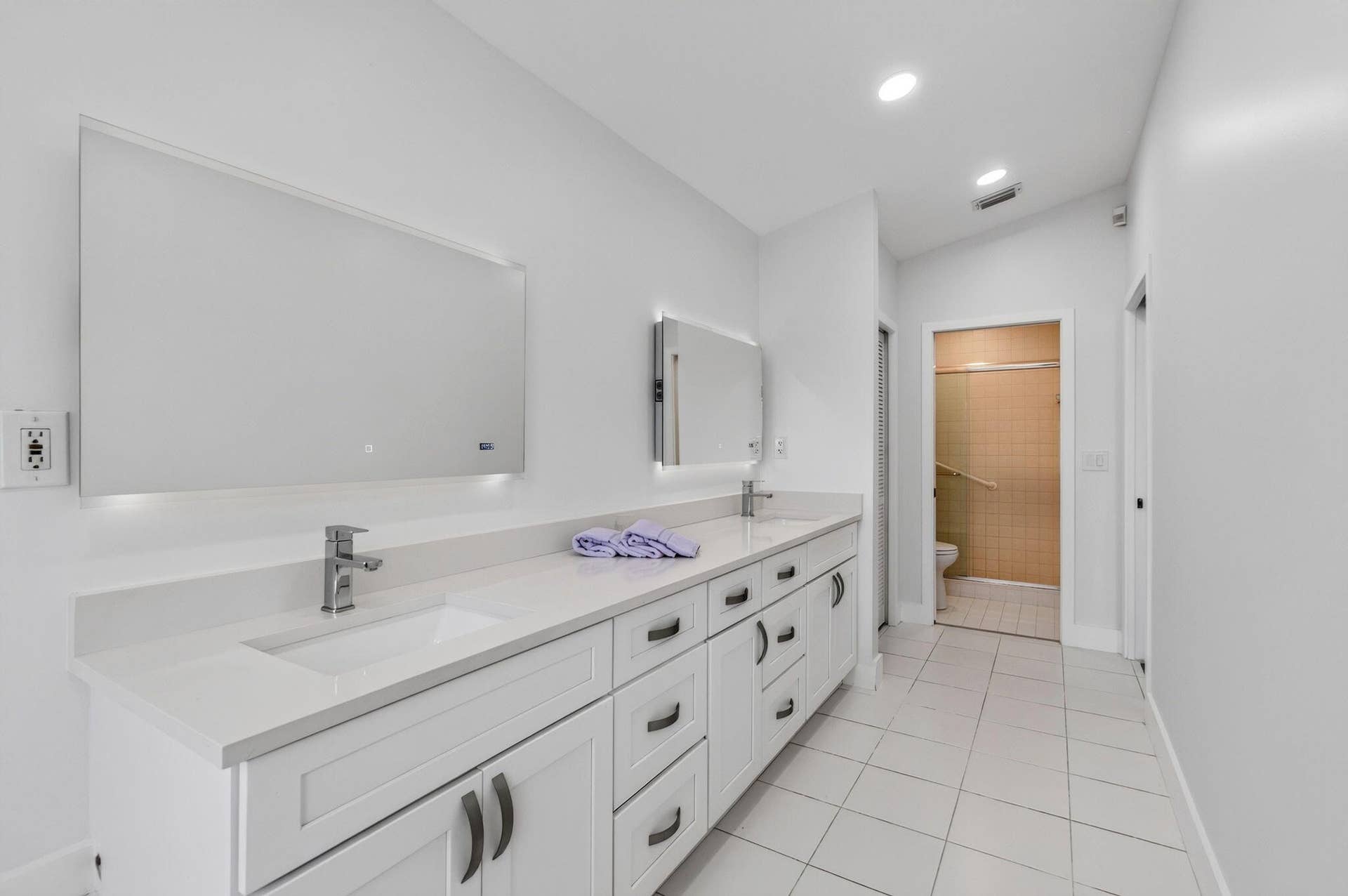 15441 Strathearn Drive, Delray Beach, FL 33446 Updated Cabinets with Lots of Storage Space