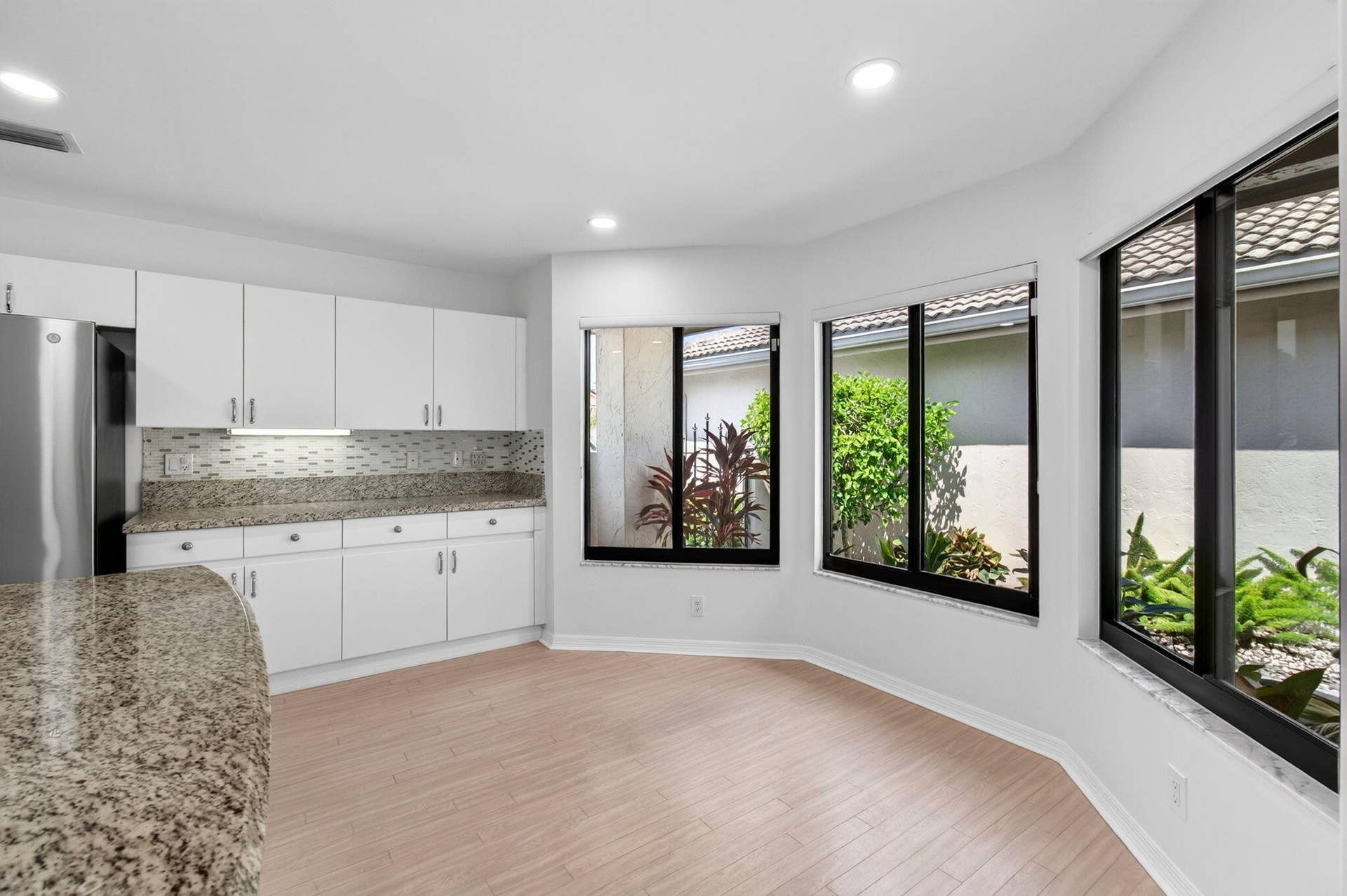 15441 Strathearn Drive, Delray Beach, FL 33446 with Dining Cafe