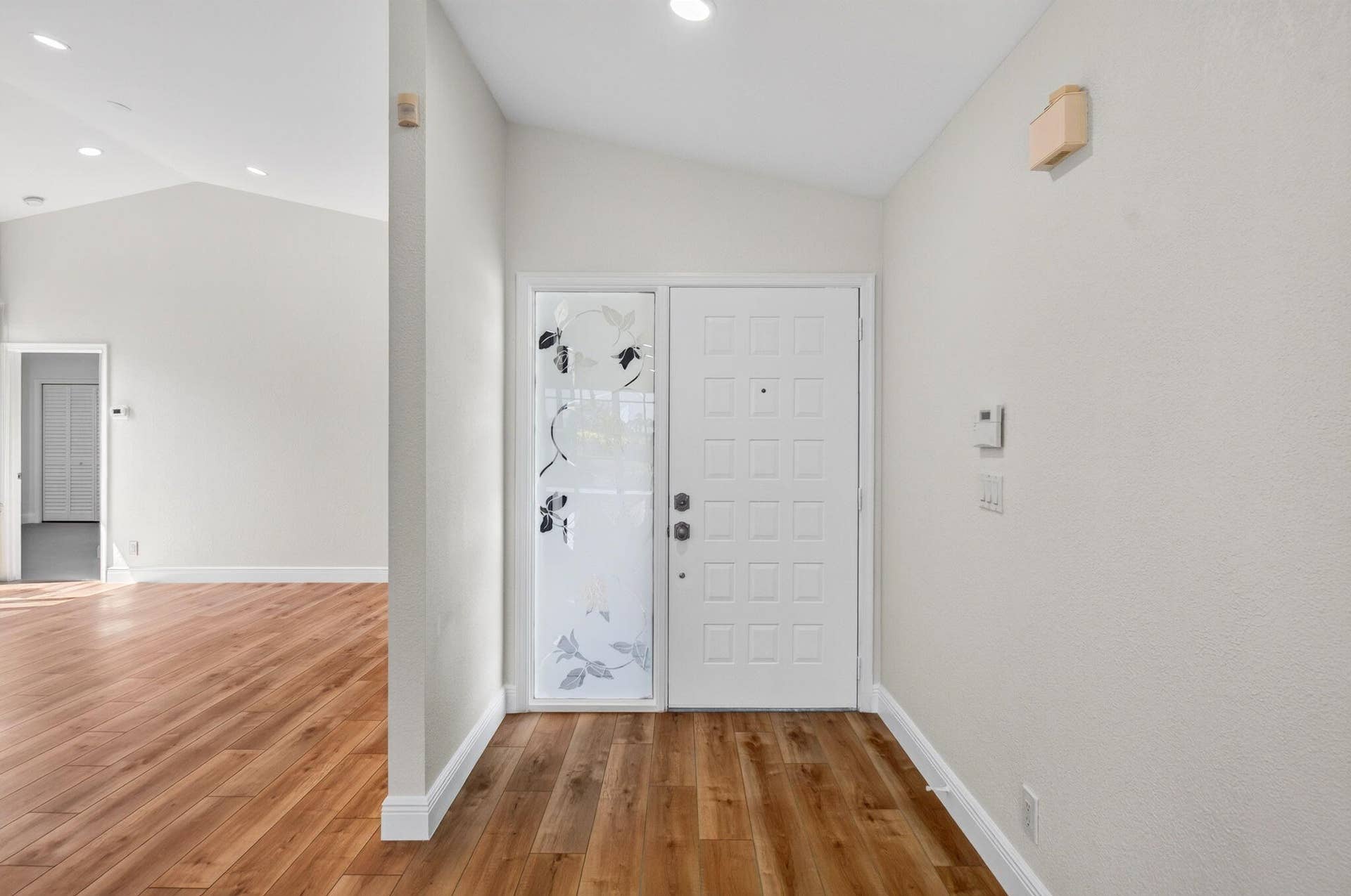 15441 Strathearn Drive, Delray Beach, FL 33446 Foyer