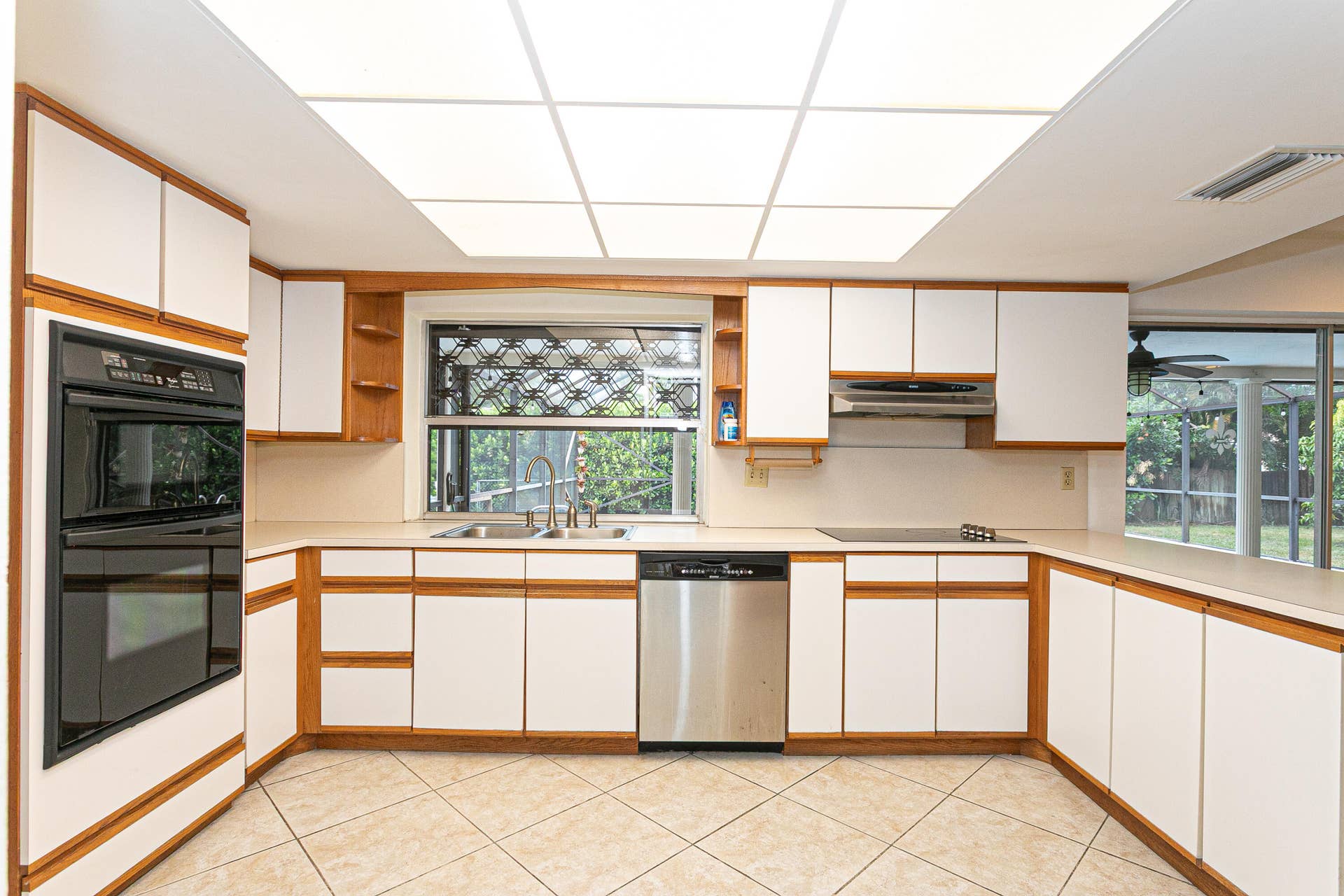 4511 E Country Club Circle, Plantation, FL 33317 33