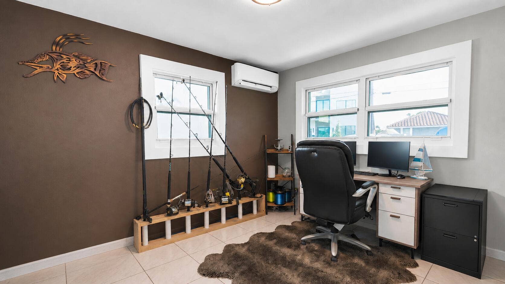 935 Nautilus Isle, Dania Beach, FL 33004 935 chat office