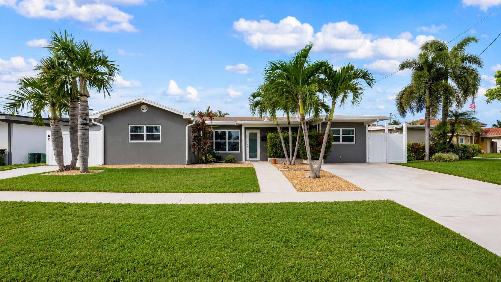 935 Nautilus Isle, Dania Beach, FL 33004 935 #1 Chat Cover photo