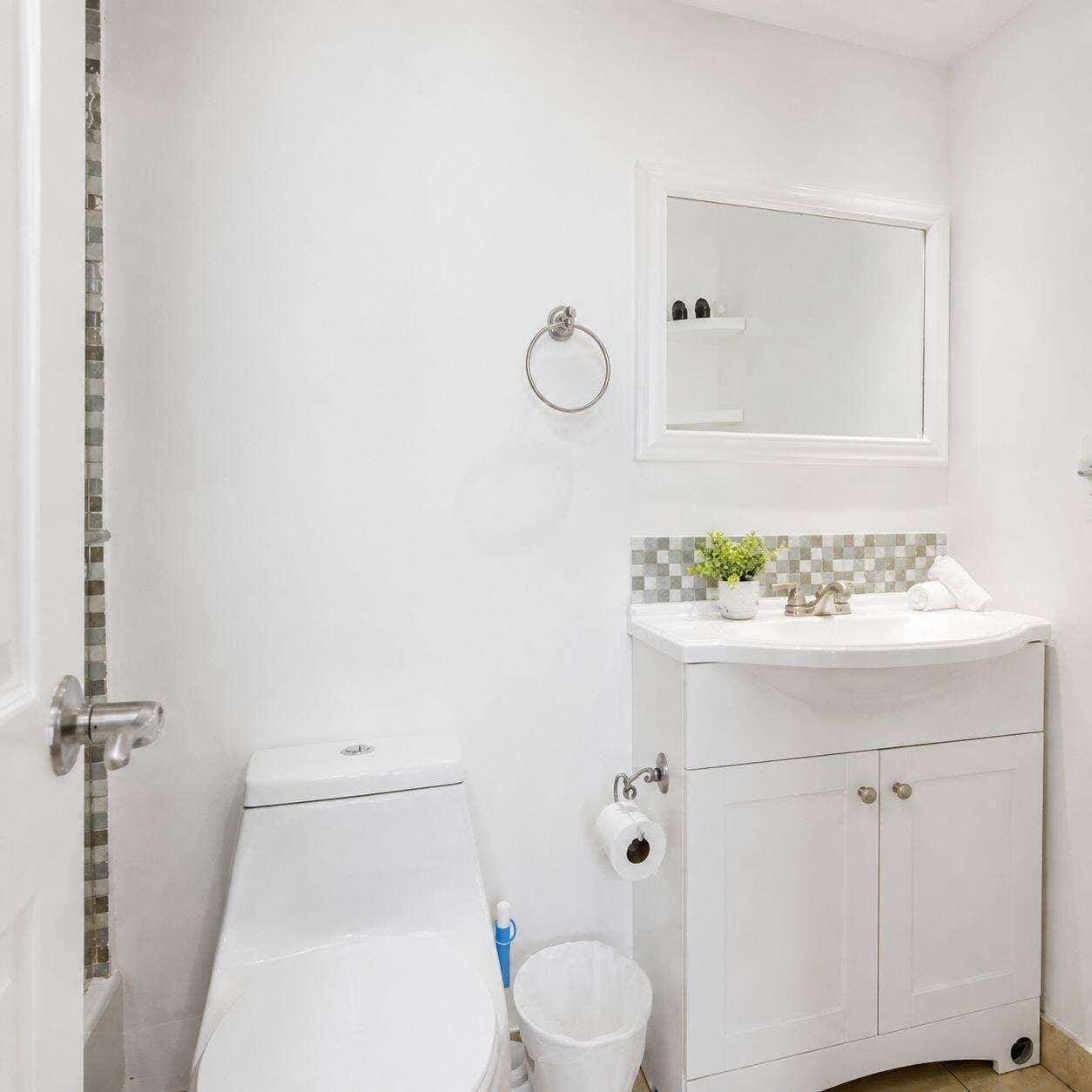 3801 S Ocean Drive, #8b, Hollywood, FL 33019 WhatsApp Image 2026-08-18 at 20.11.26
