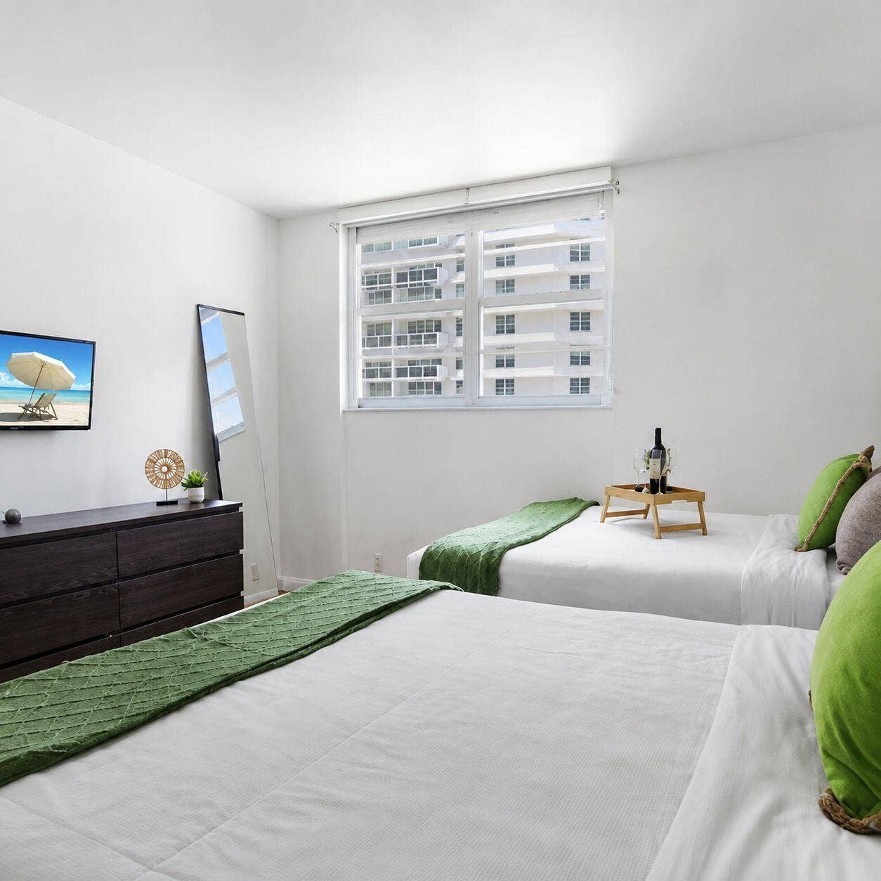 3801 S Ocean Drive, #8b, Hollywood, FL 33019 WhatsApp Image 2026-08-18 at 20.11.27 (3