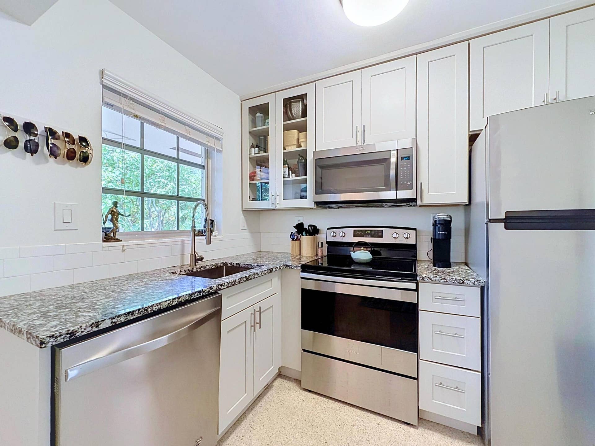 1400 NE 21ST Street, Wilton Manors, FL 33305 2