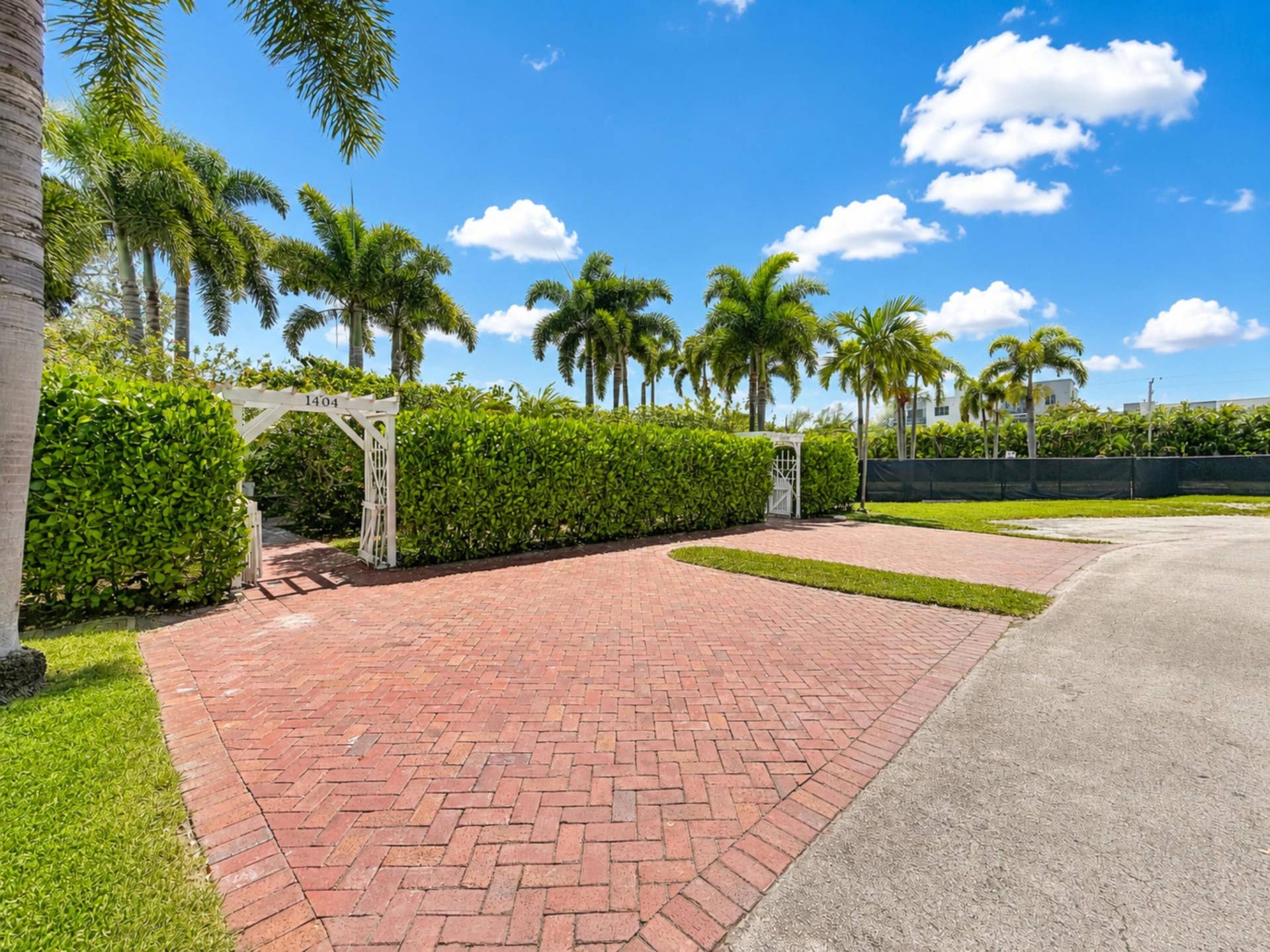 1400 NE 21ST Street, Wilton Manors, FL 33305 26