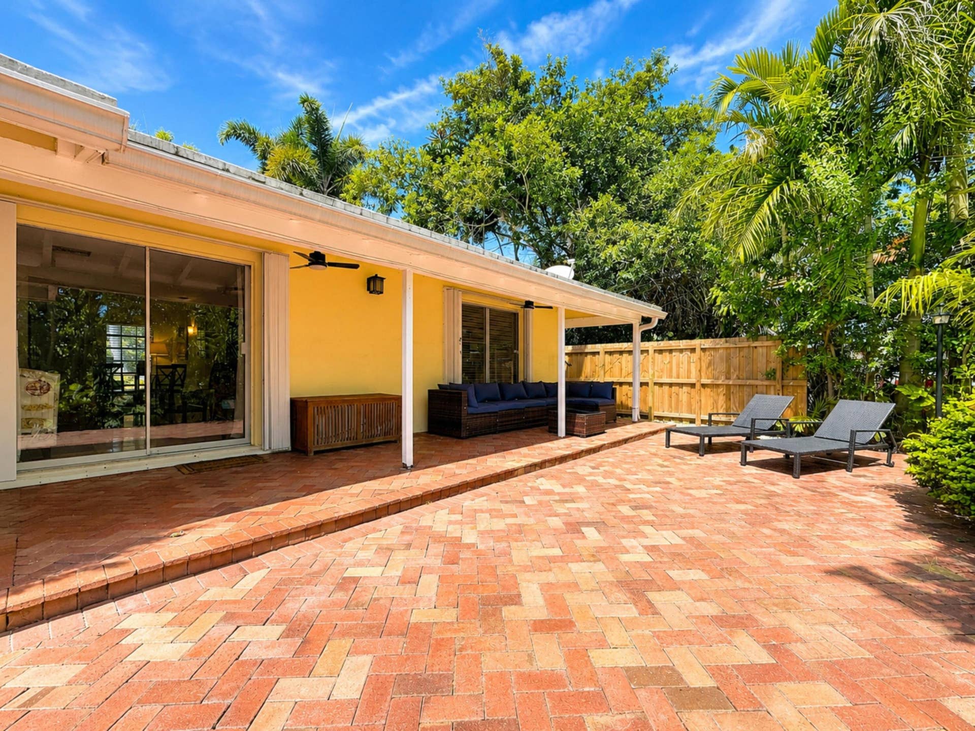 1400 NE 21ST Street, Wilton Manors, FL 33305 32