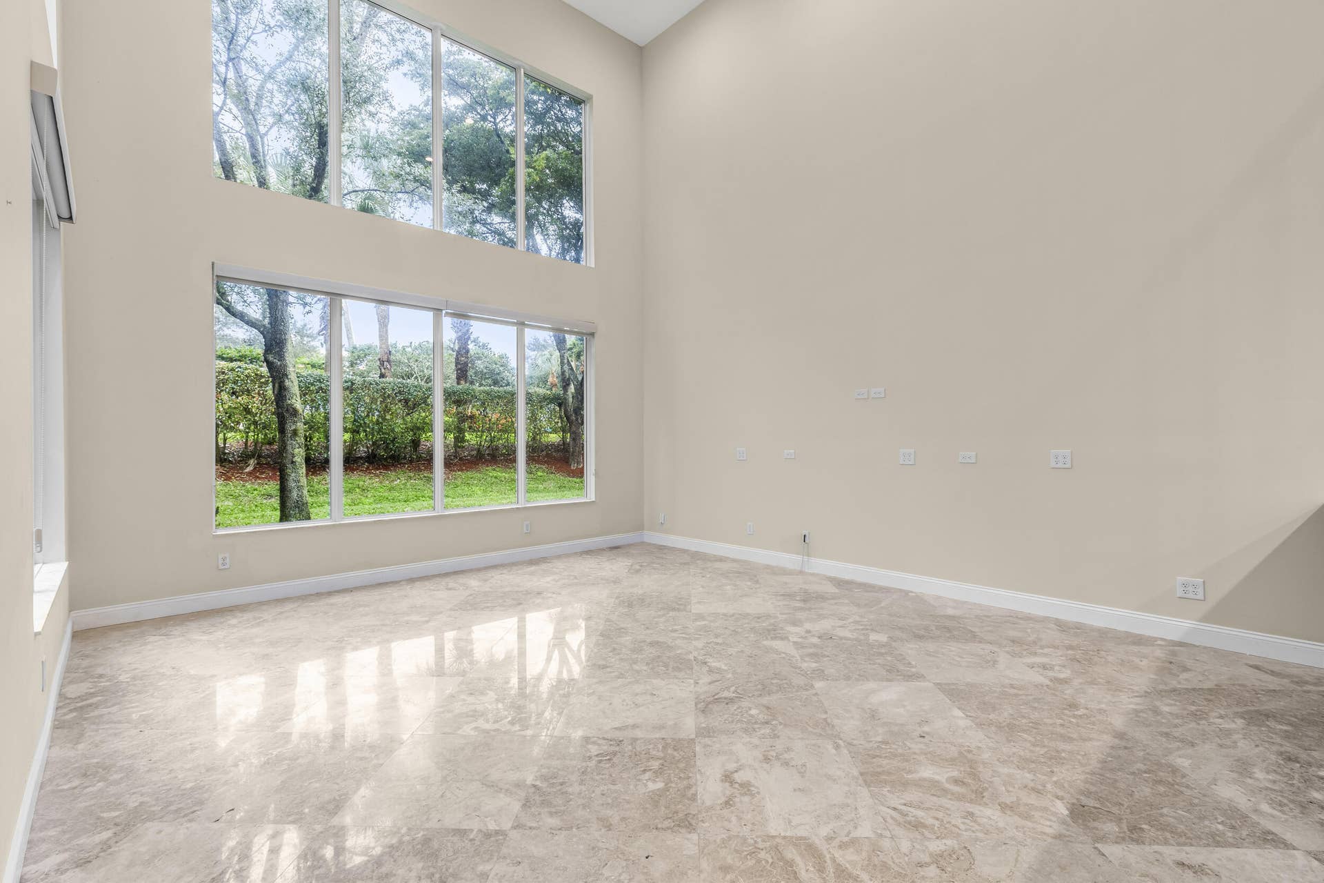 6966 Great Falls Circle, Boynton Beach, FL 33437 Family Room