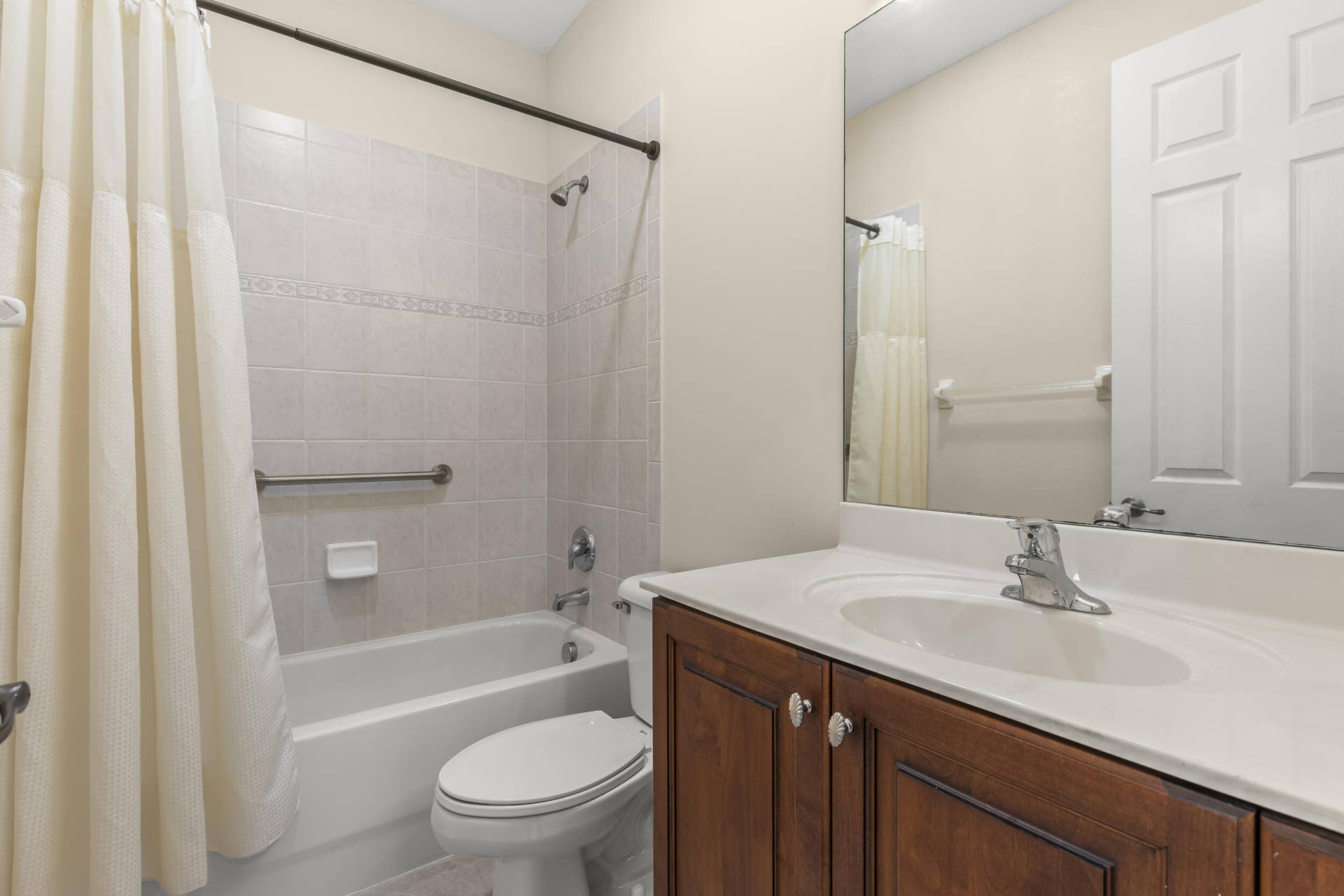 6966 Great Falls Circle, Boynton Beach, FL 33437 3rd bathroom