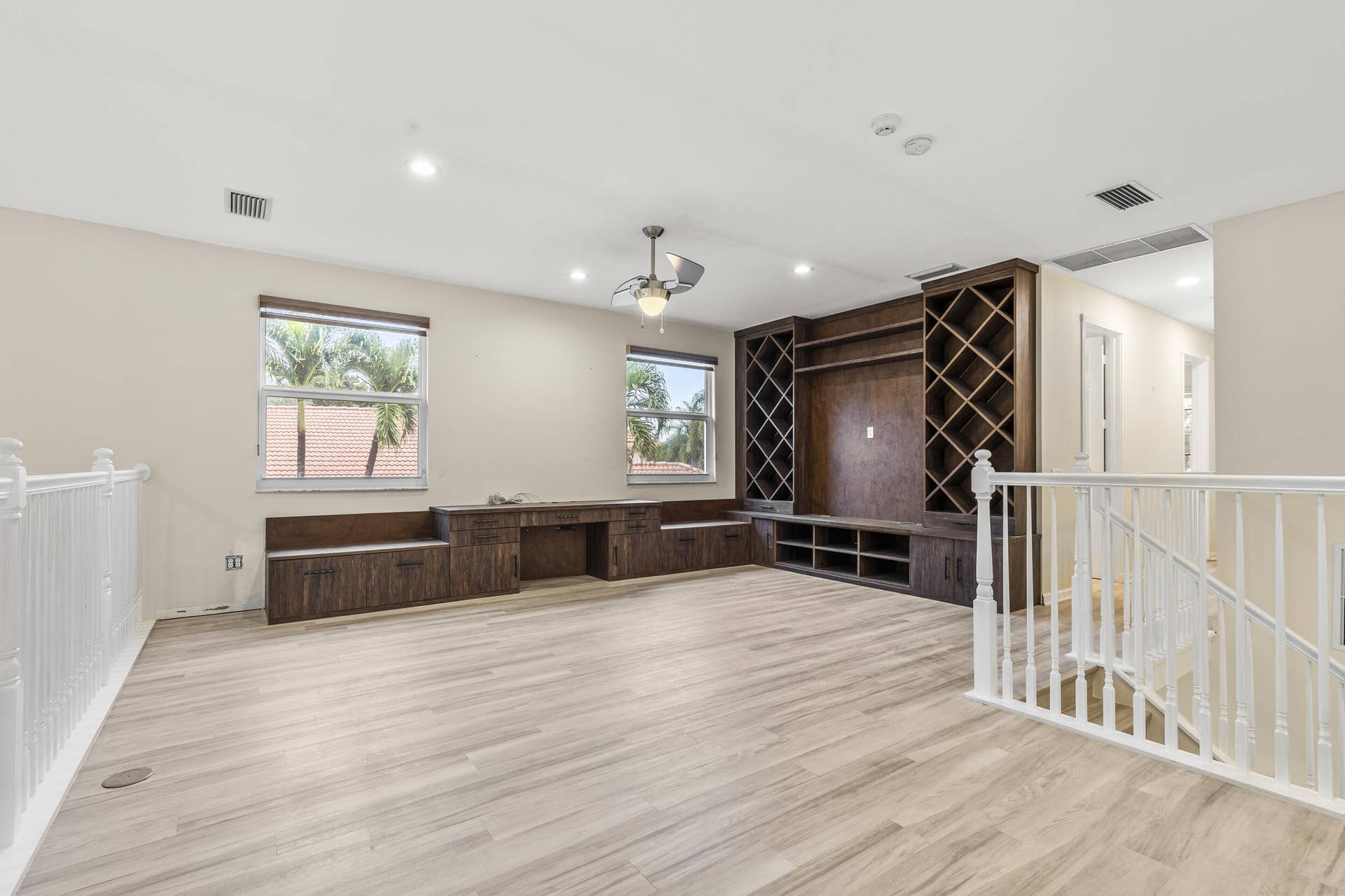 6966 Great Falls Circle, Boynton Beach, FL 33437 2nd story Loft with built ins