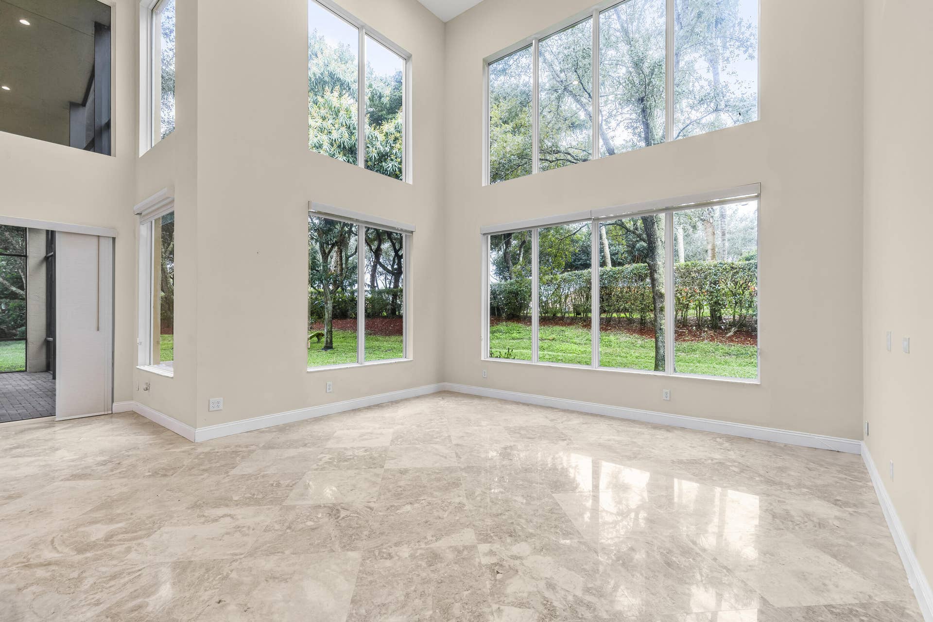 6966 Great Falls Circle, Boynton Beach, FL 33437 Family Room