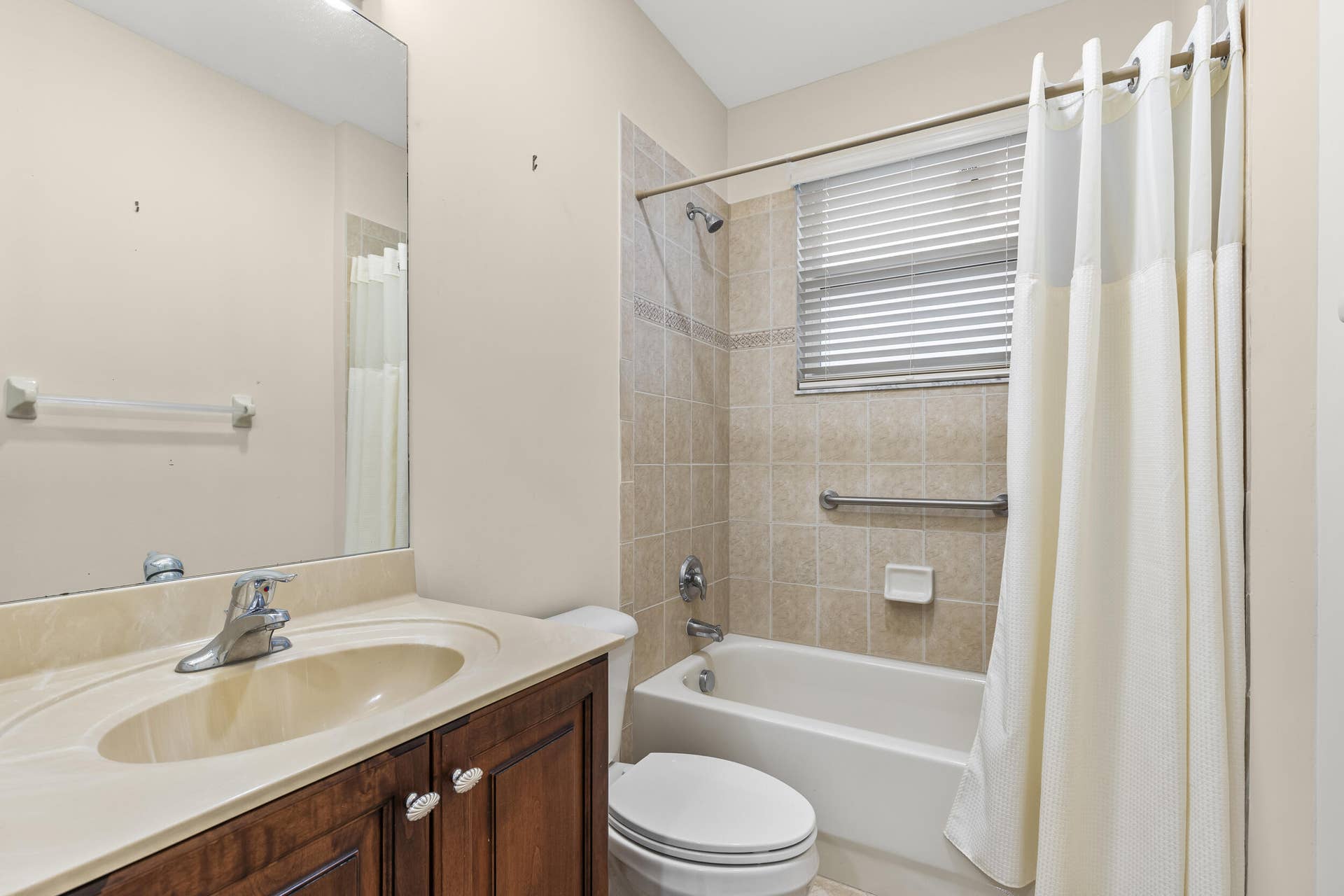 6966 Great Falls Circle, Boynton Beach, FL 33437 4th bathroom