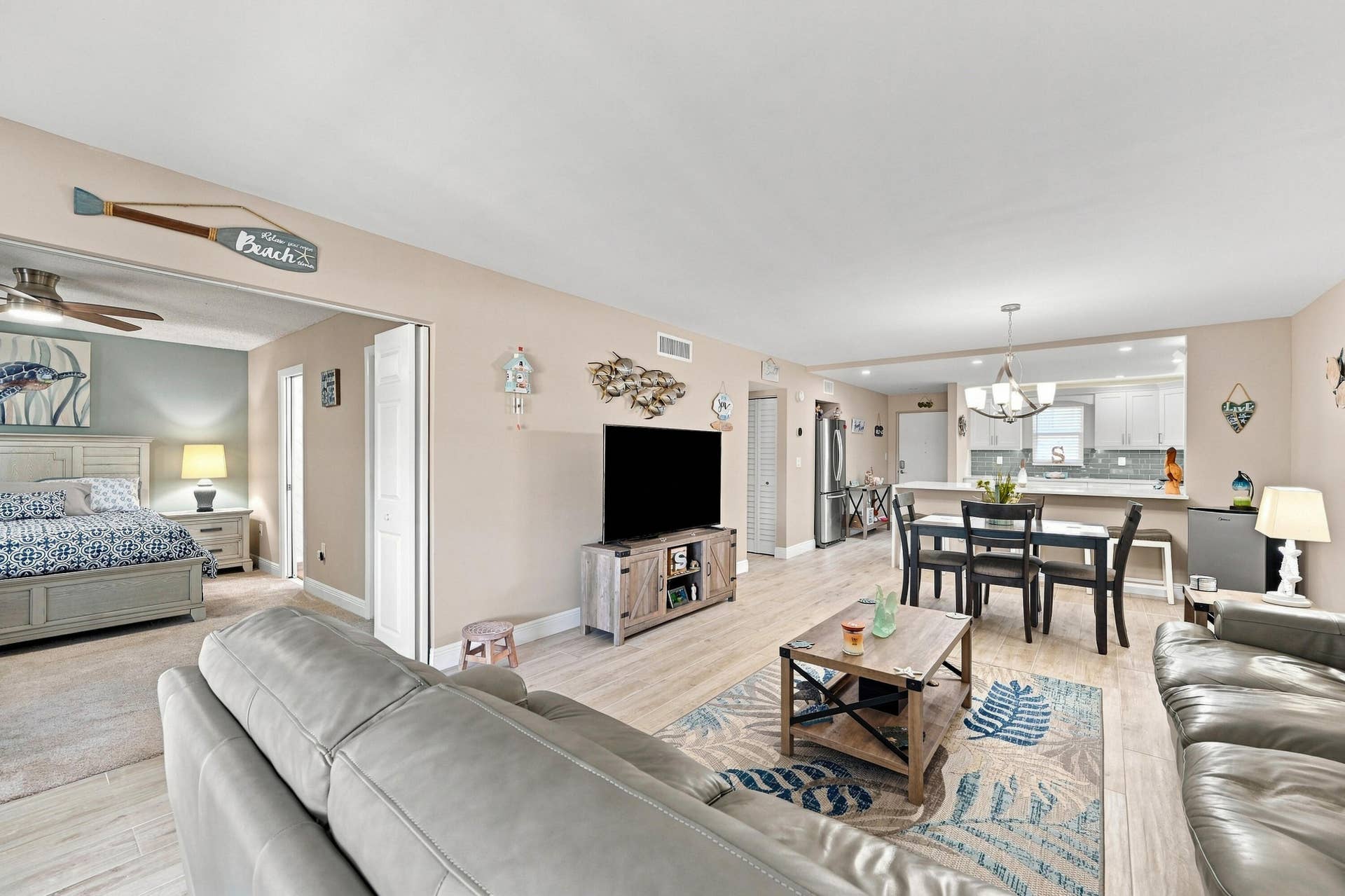 4629 POINCIANA Street, #304, Lauderdale By The Sea, FL 33308 12_stl_2453_with_tv