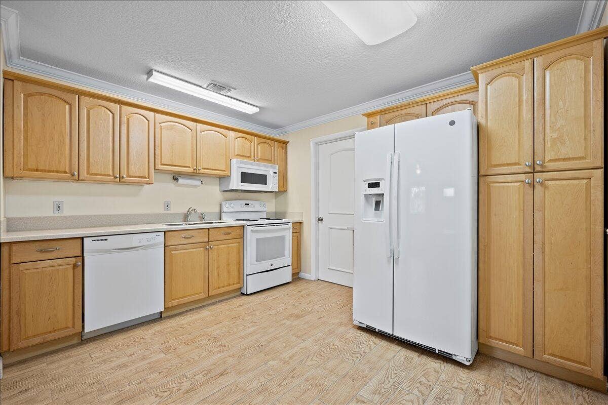 260 JENNINGS Avenue, #262, Greenacres, Greenacres, FL 33463 DINING/KITCHEN