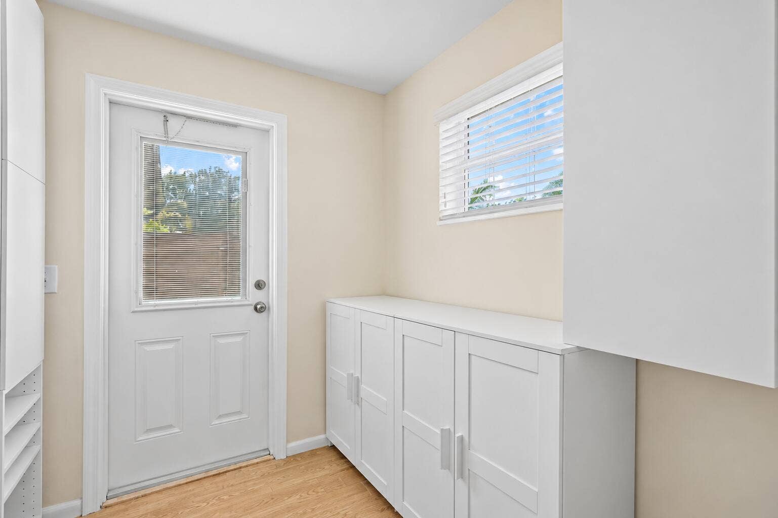 260 JENNINGS Avenue, #262, Greenacres, Greenacres, FL 33463 Laundry Room