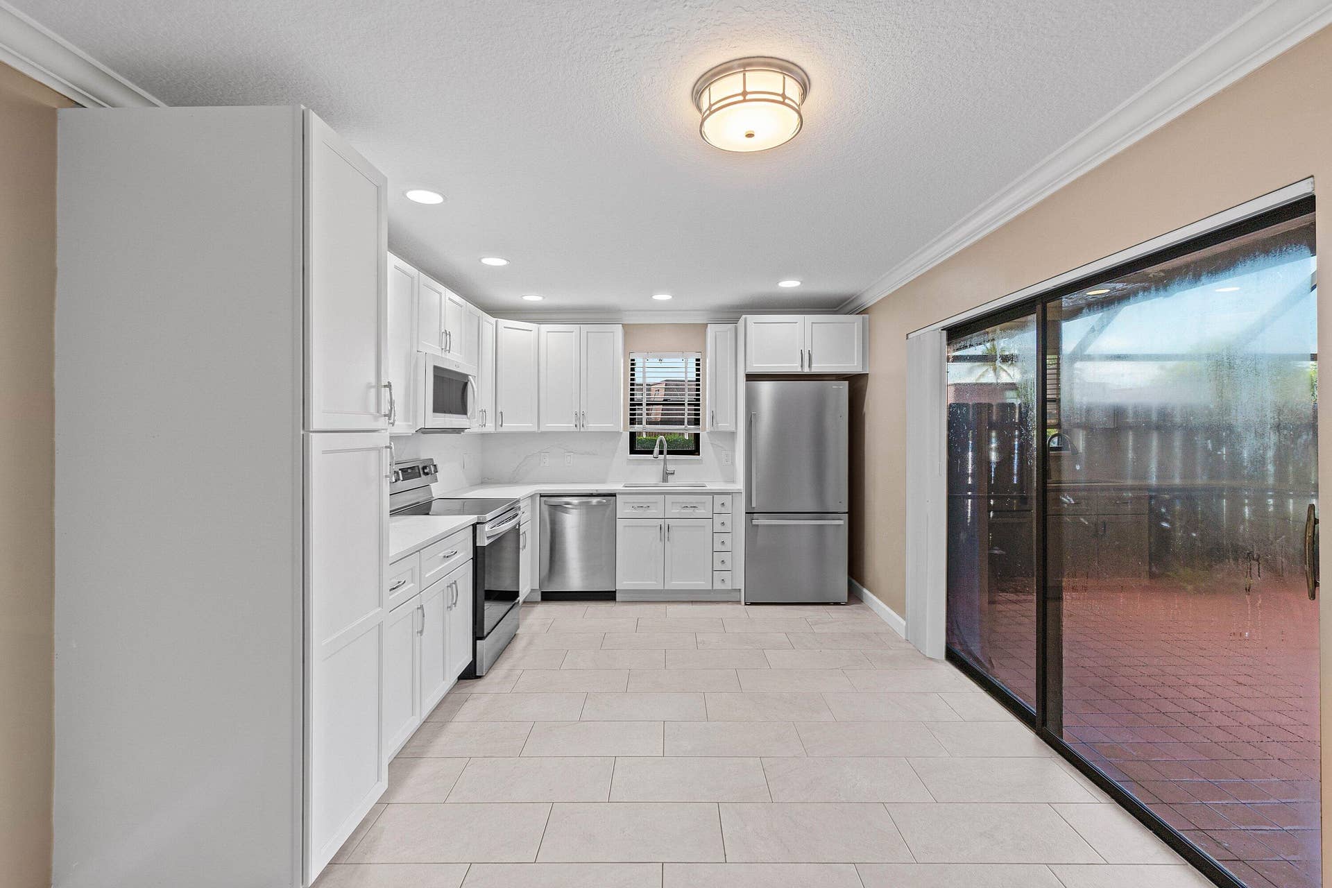 7754 Courtyard Run W, Boca Raton, FL 33433 Kitchen