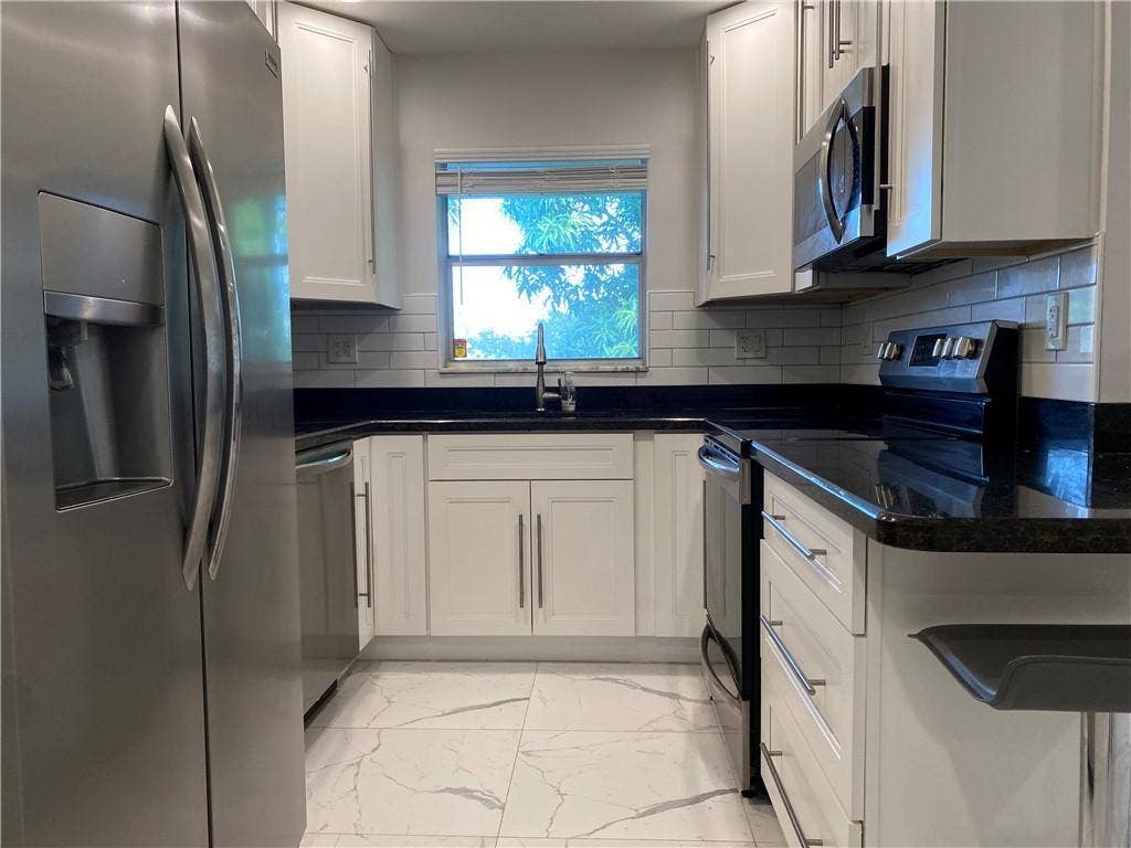 624 NE 10th Avenue, #5, Fort Lauderdale, FL 33304 GetMedia - 2026-08-19T131256.183