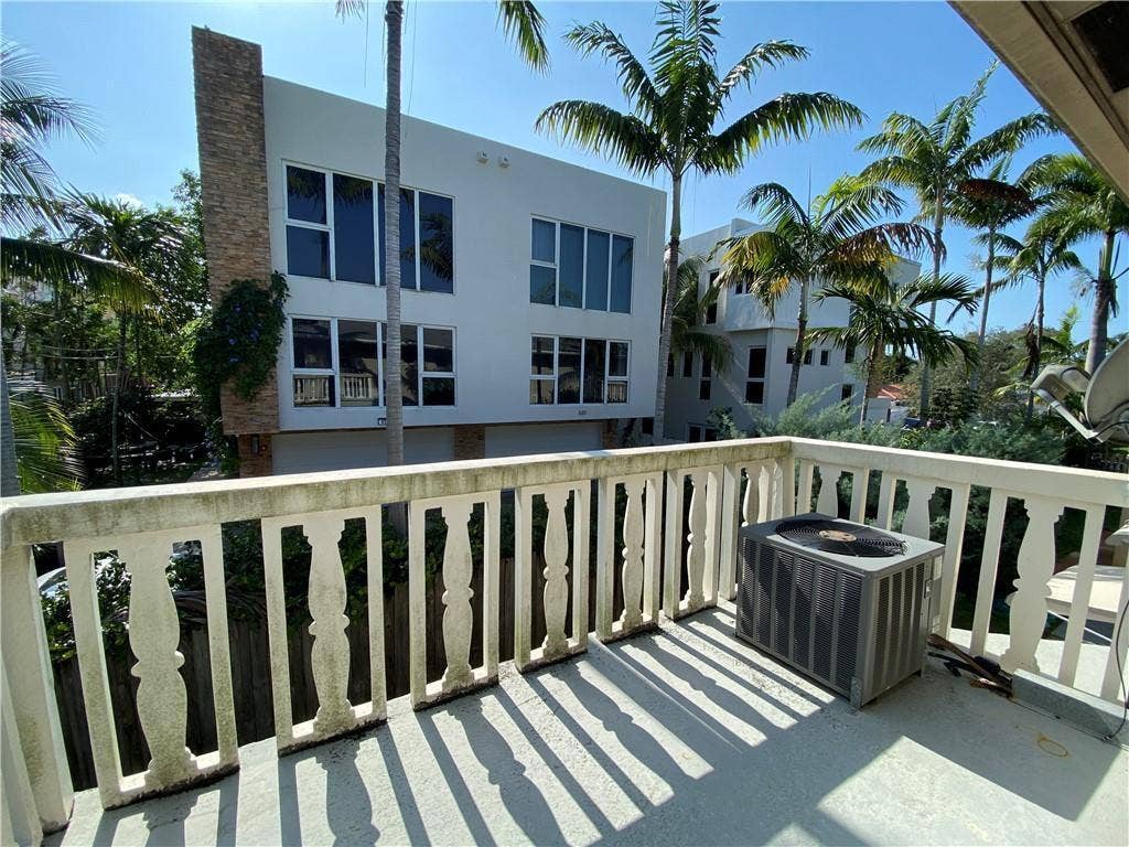 624 NE 10th Avenue, #5, Fort Lauderdale, FL 33304 GetMedia - 2026-08-19T131332.701