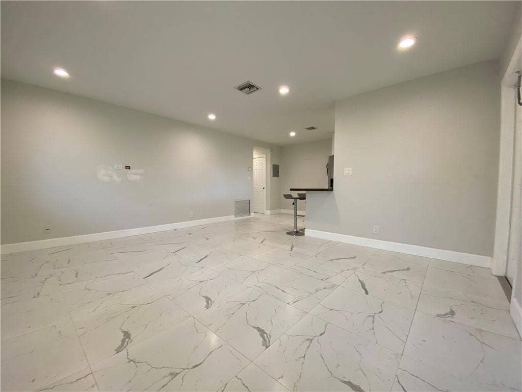 624 NE 10th Avenue, #5, Fort Lauderdale, FL 33304 GetMedia - 2026-08-19T131250.764