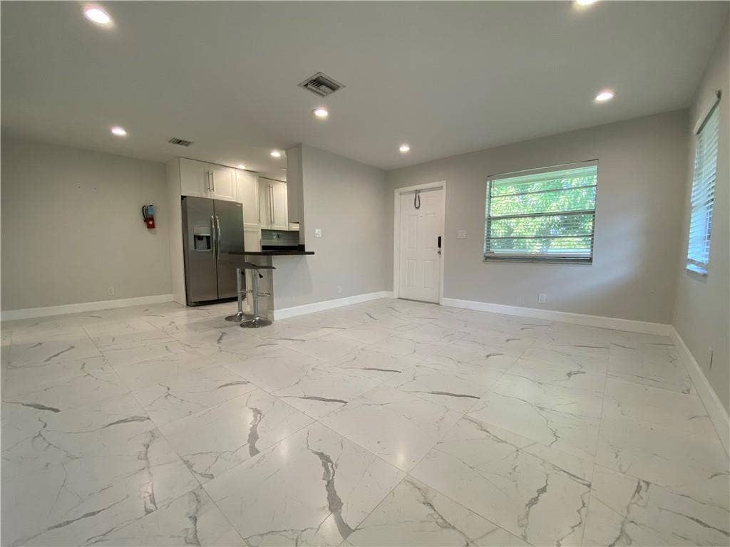624 NE 10th Avenue, #5, Fort Lauderdale, FL 33304 GetMedia - 2026-08-19T131245.214