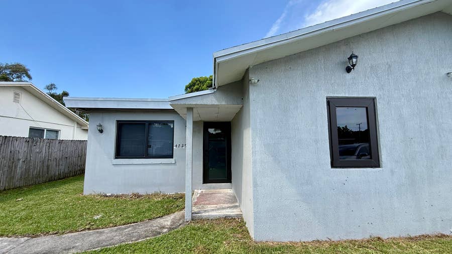 Property photo for 4729 Myrtle Lane, West Palm Beach, FL