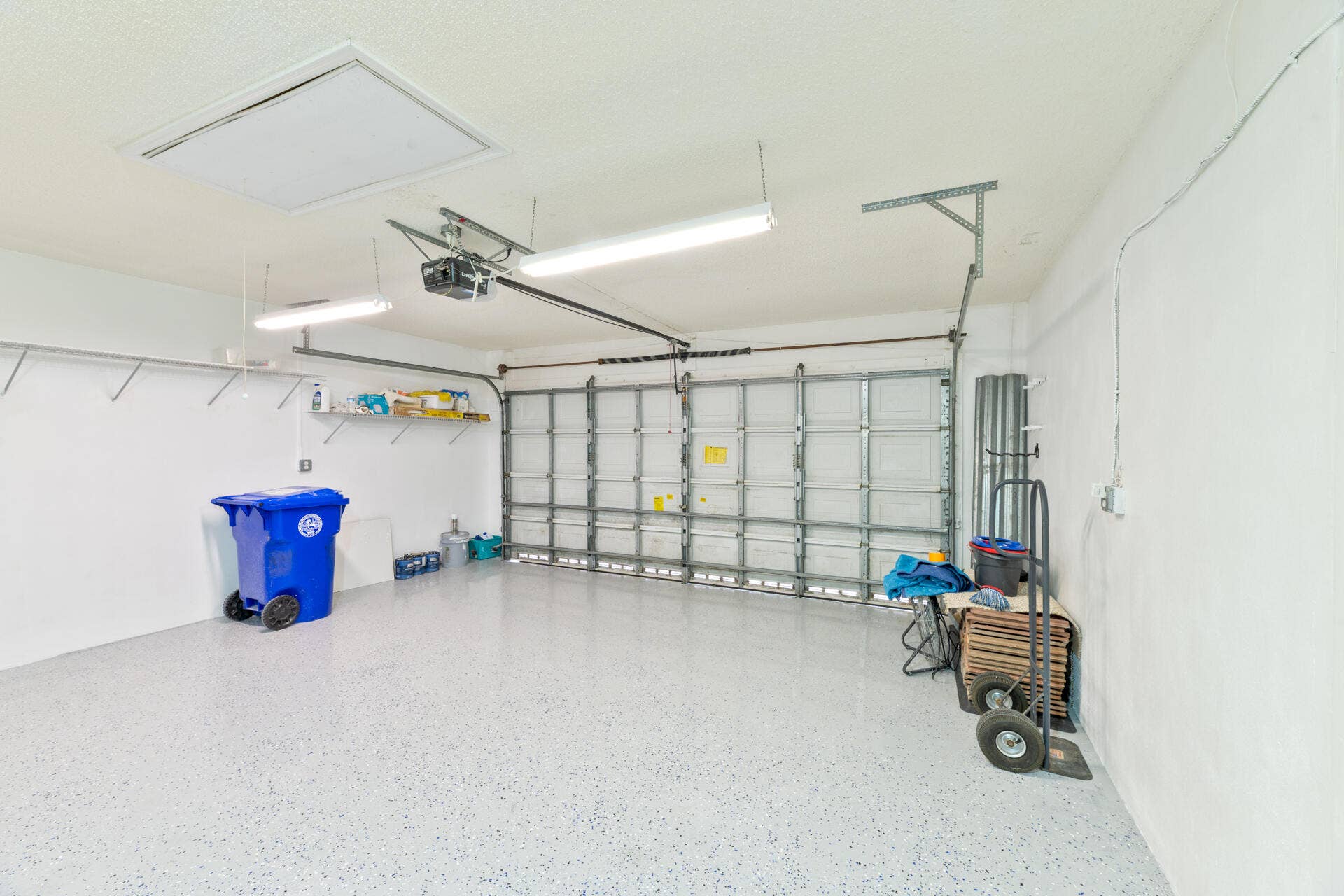 Krauss inside garage from inside door