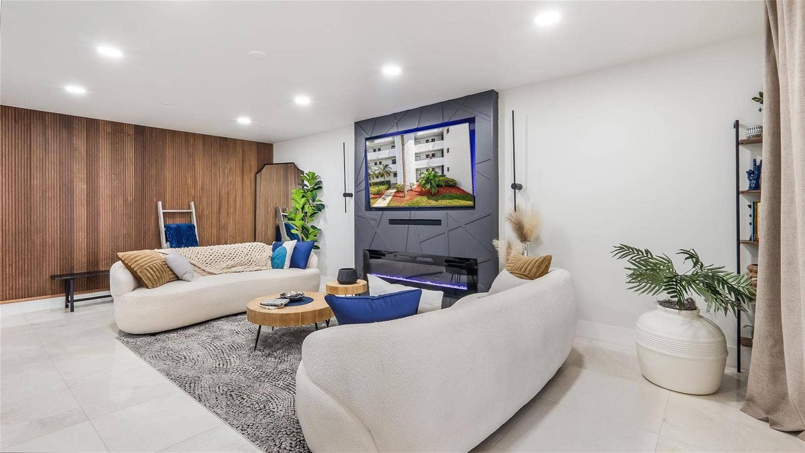 1410 Sheridan Street, #7I, Hollywood, FL 33020 GetMedia - 2026-08-19T145437.854