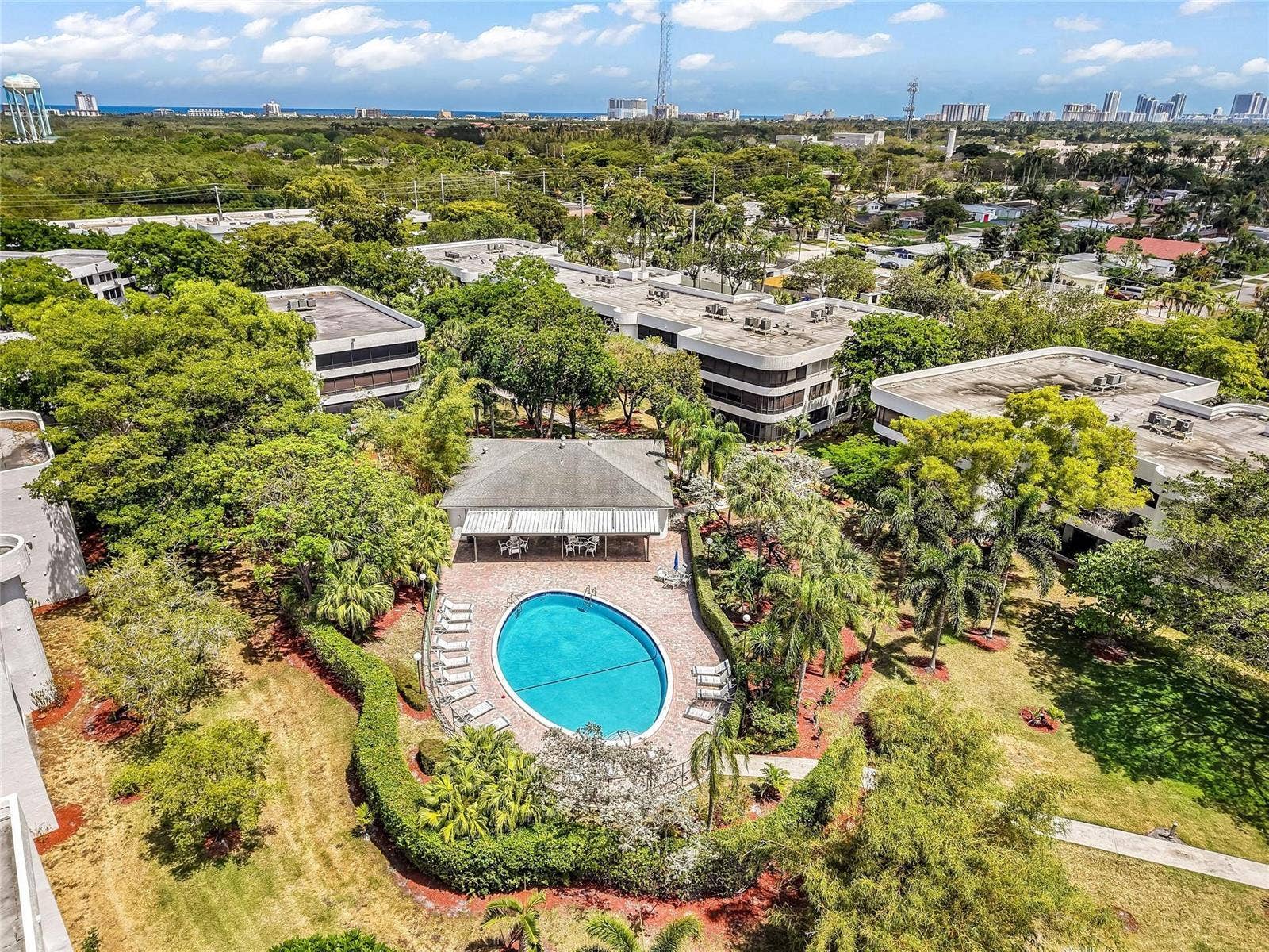 1410 Sheridan Street, #7I, Hollywood, FL 33020 GetMedia - 2026-08-19T145638.304