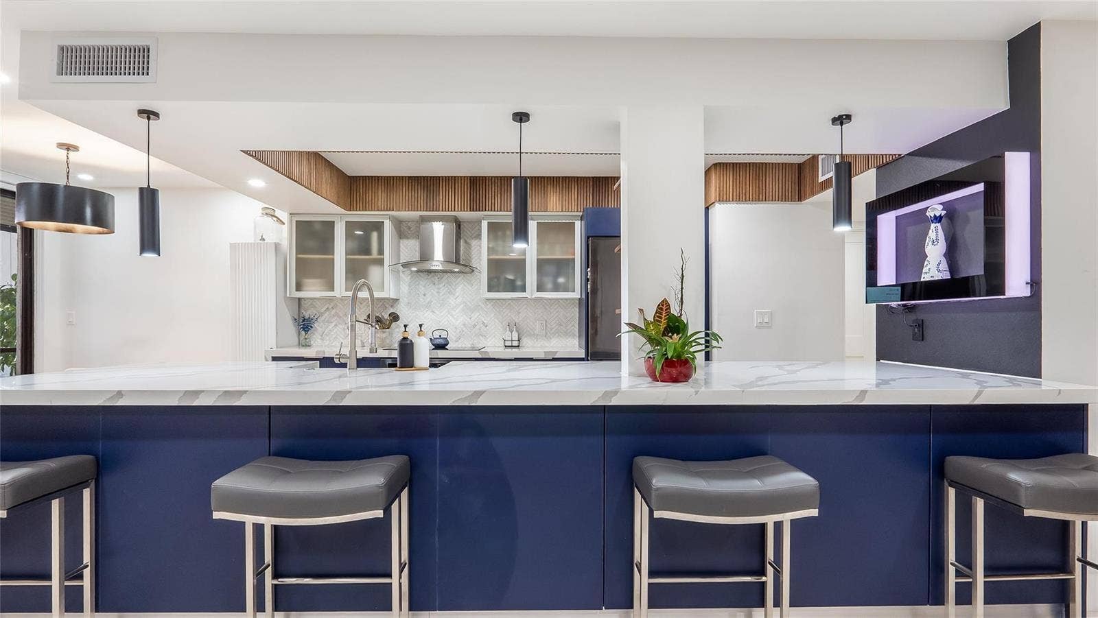 1410 Sheridan Street, #7I, Hollywood, FL 33020 GetMedia - 2026-08-19T145410.490