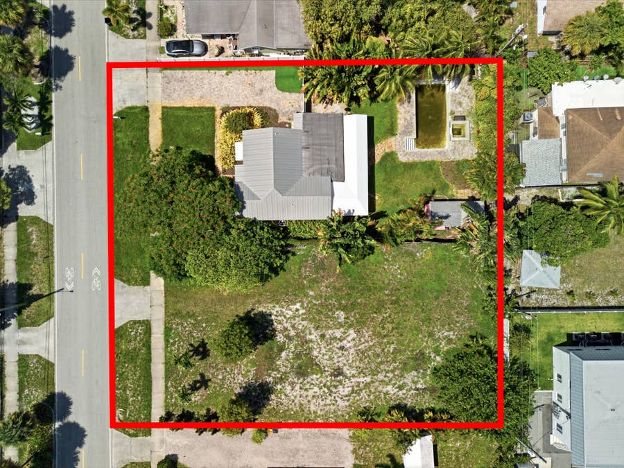 Property photo for 227/233 S Swinton Avenue, Delray Beach, FL