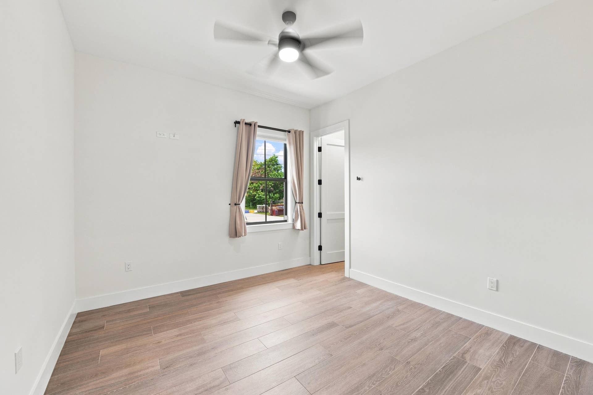 Guest Bedroom 3