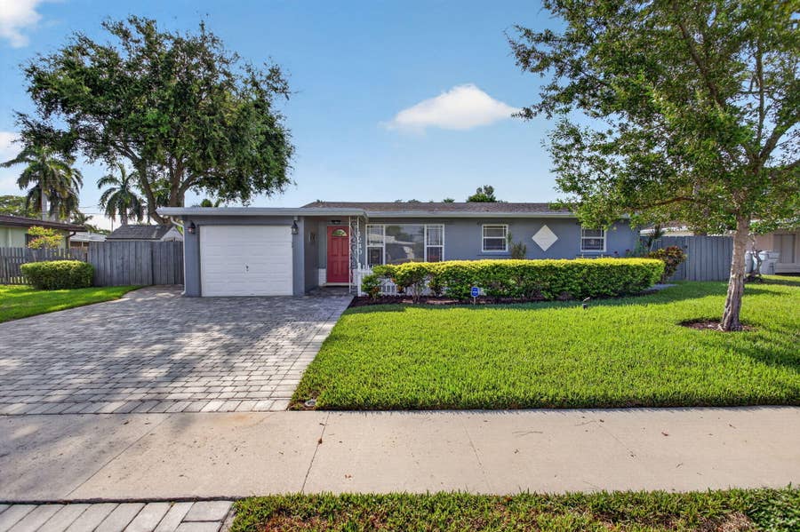 Property photo for 1240 SW 3RD Terrace, Pompano Beach, FL