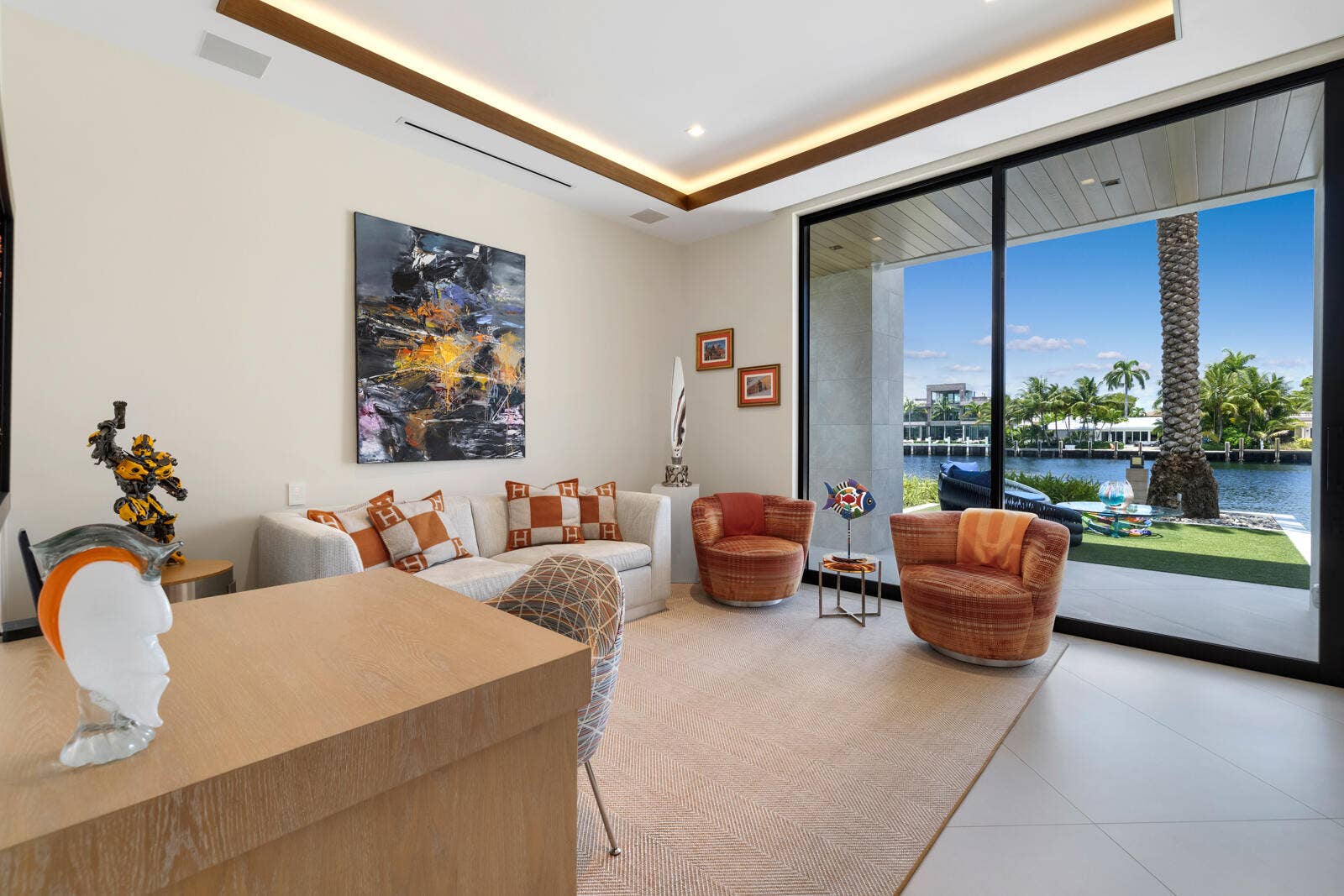 200 Fiesta Way, Fort Lauderdale, FL 33301 15. 7T6A9926-MLS