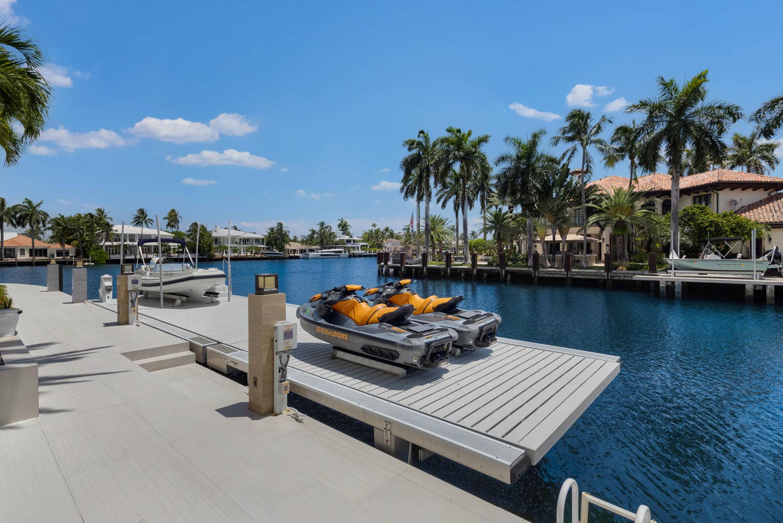 200 Fiesta Way, Fort Lauderdale, FL 33301 45. 7T6A9506-MLS