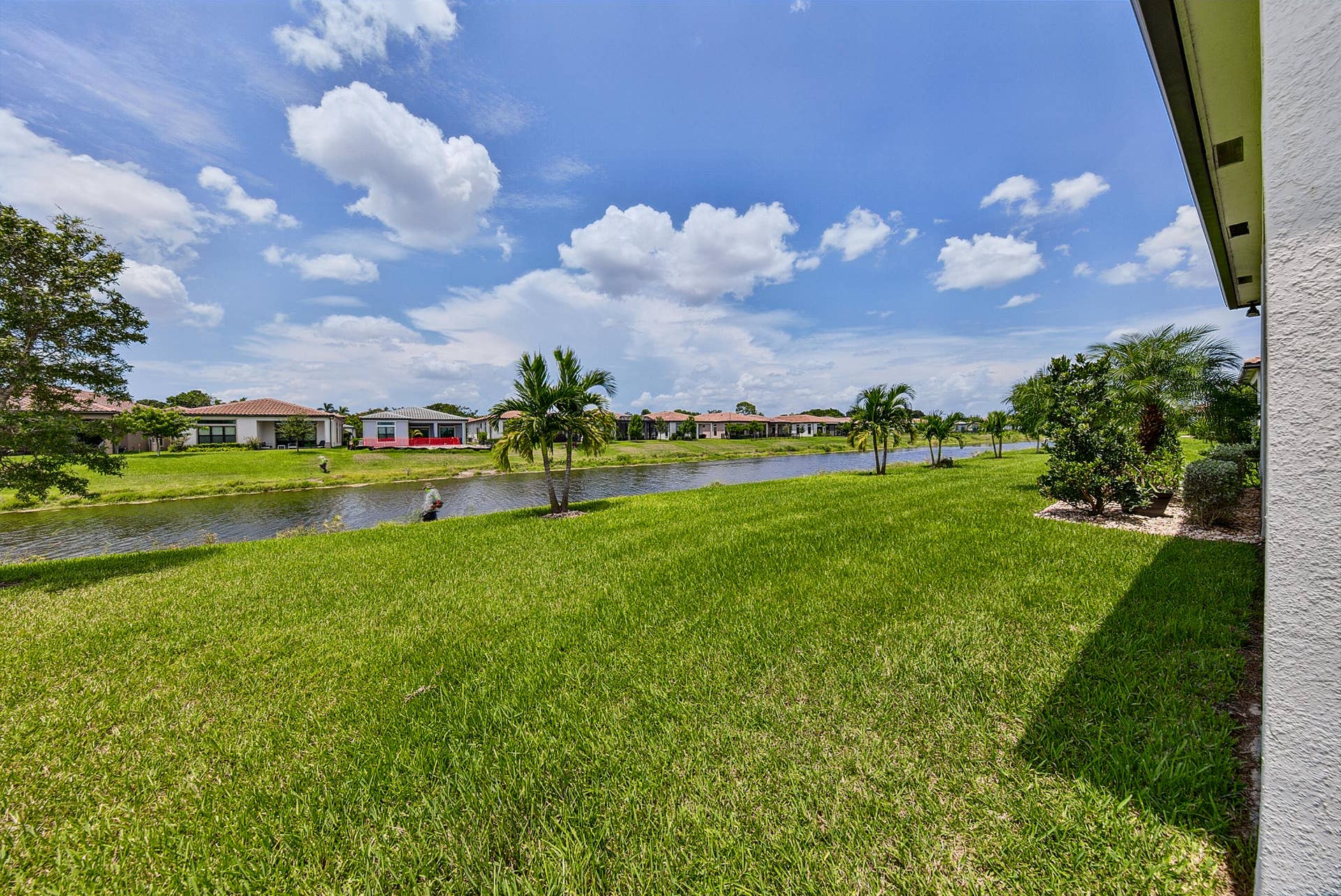 8047 JUNIPER Drive, Parkland, FL 33067 horton-11