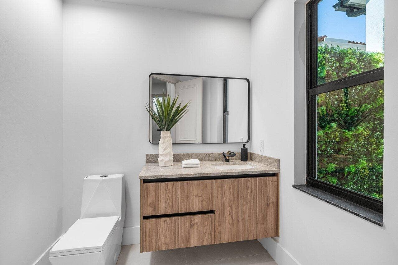 017-17931LakeAzureWay-BocaRaton-FL-33496