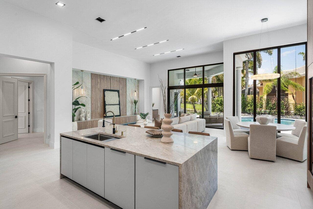 021-17931LakeAzureWay-BocaRaton-FL-33496