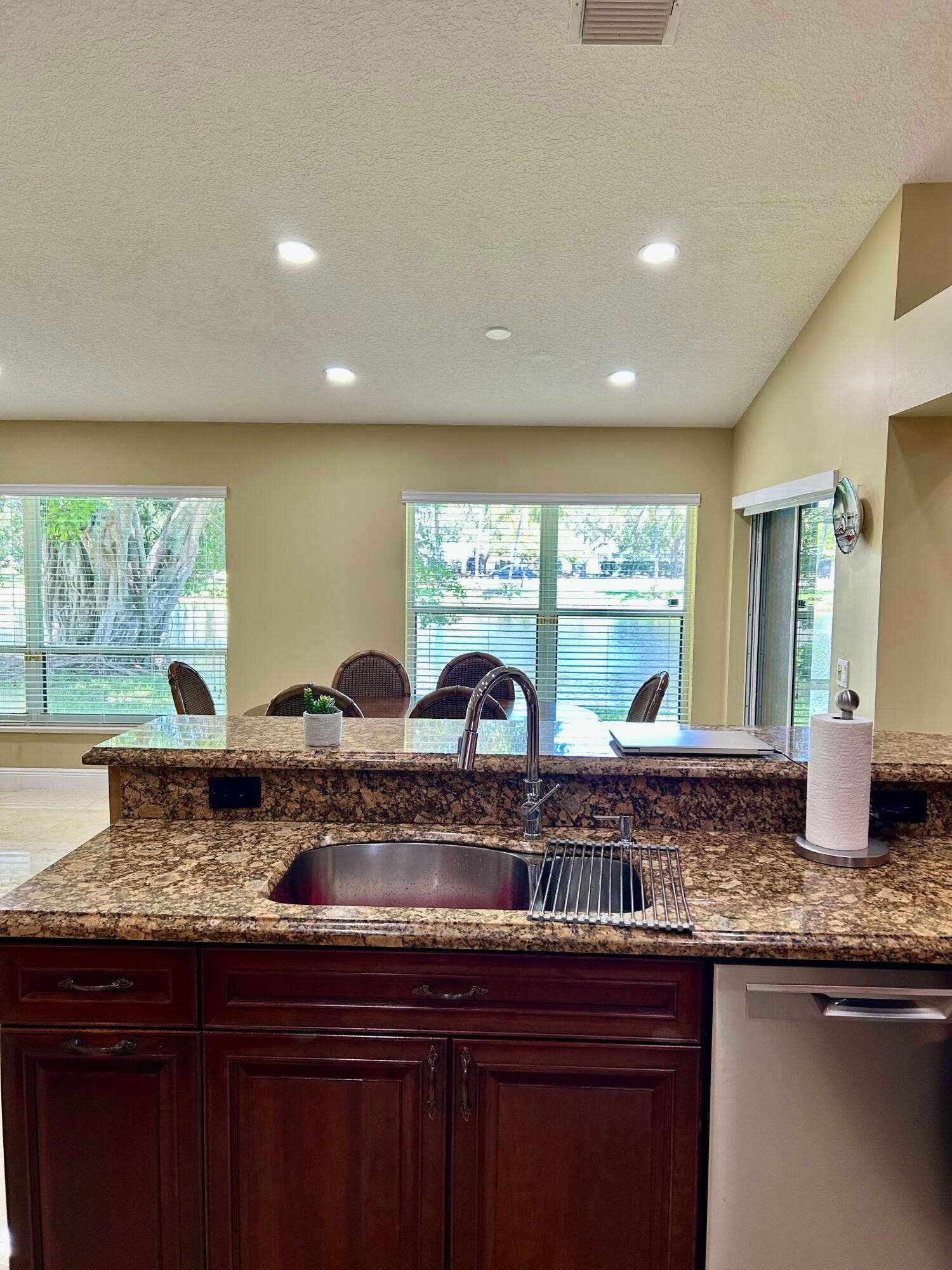 4175 AUGUSTA Avenue, Cooper City, FL 33026 IMG_7229