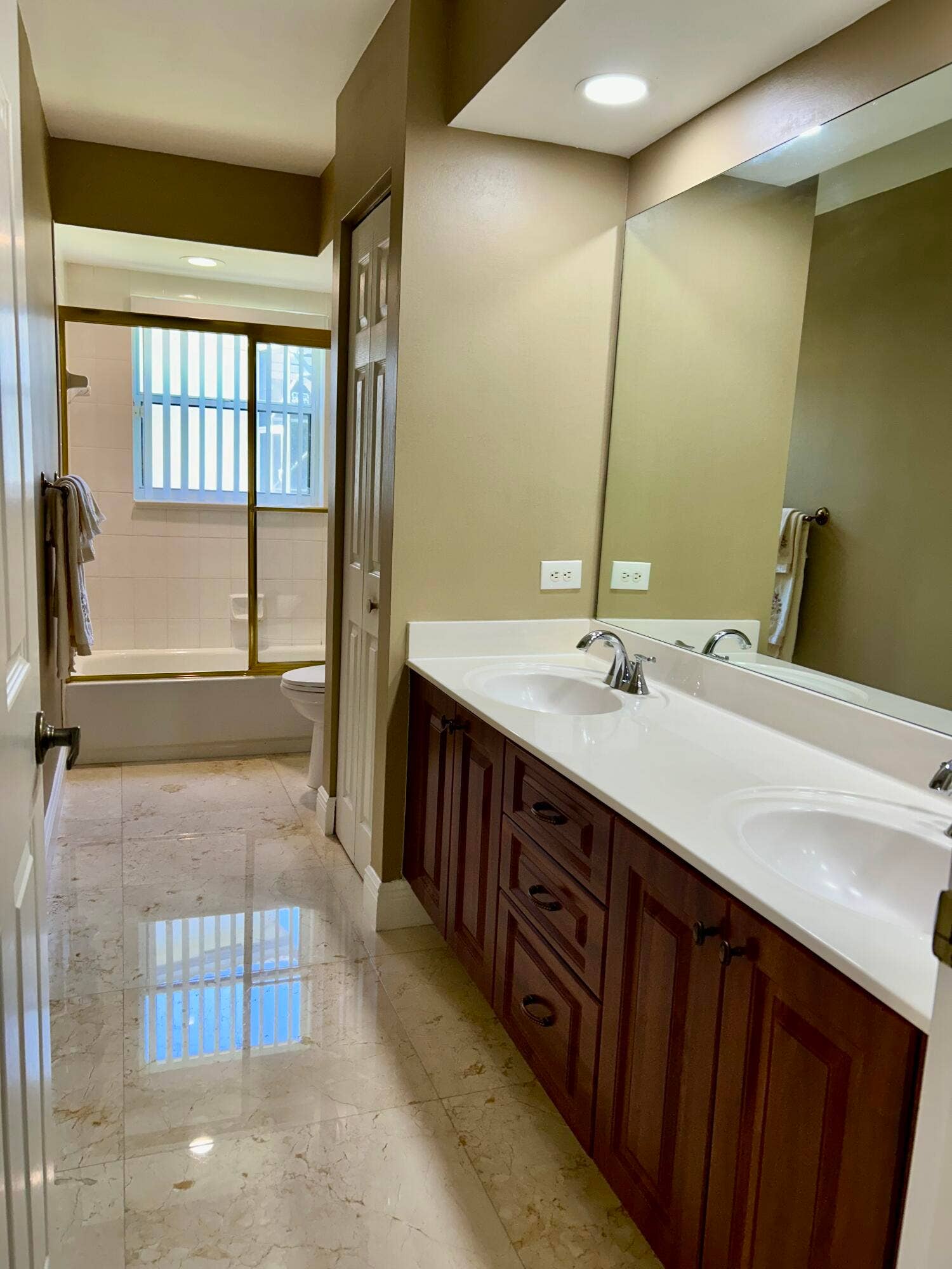 4175 AUGUSTA Avenue, Cooper City, FL 33026 IMG_7250