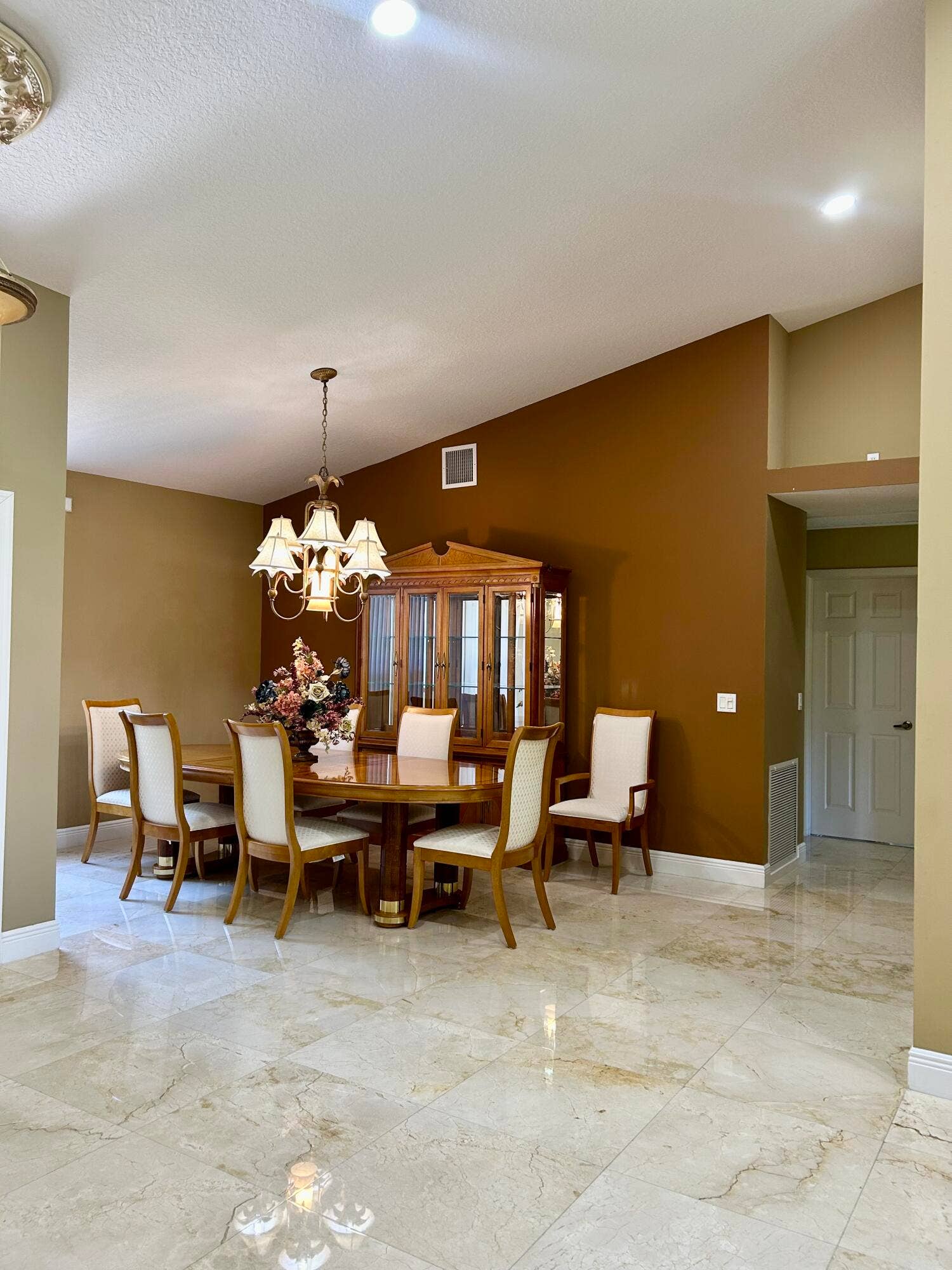 4175 AUGUSTA Avenue, Cooper City, FL 33026 IMG_7216 (1)