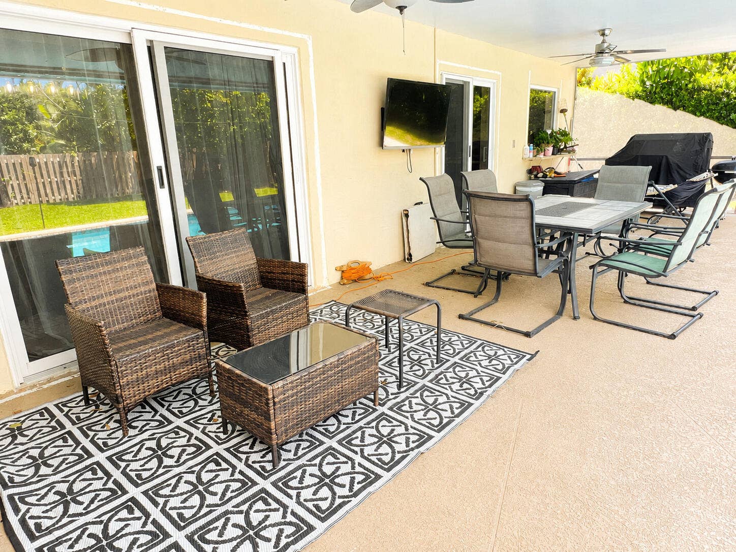 10601 NW 7TH Place, Coral Springs, FL 33071 patio