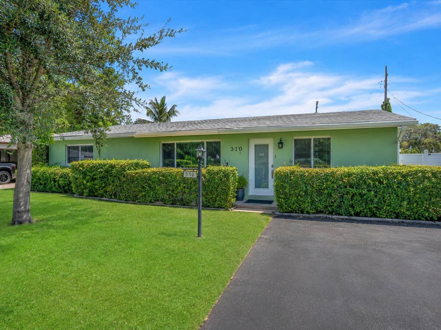 Property photo for 310 SE 8TH Court, Pompano Beach, FL